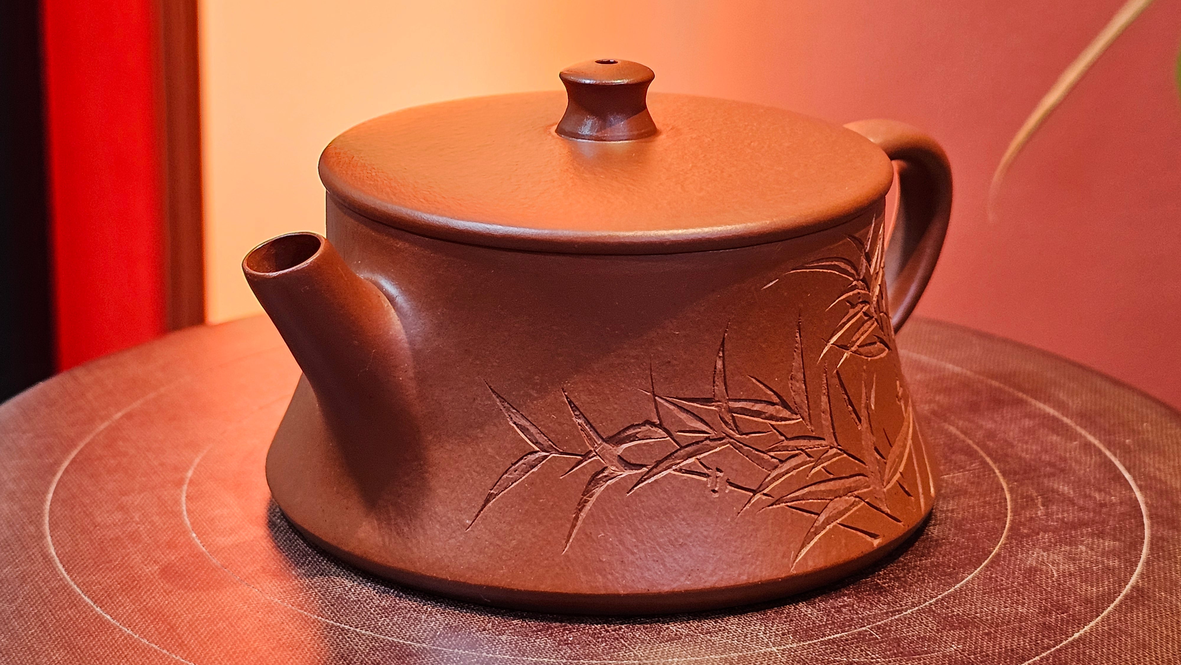 Yun Zhu 云柱 "Pillar of the Heavens", 141.8ml, Xiao Mei Yao Zhu Ni 小煤窑朱泥,  by our Collaborative Craftsman Wang Hui 王慧 ~ "劲竹凌风" and Bamboo Engraving by Craftsman Yi De Shu 一德书 ~ Congratulations to Mr D.!, 1109hrs 16th July 2025, Baldwin Park, CA.