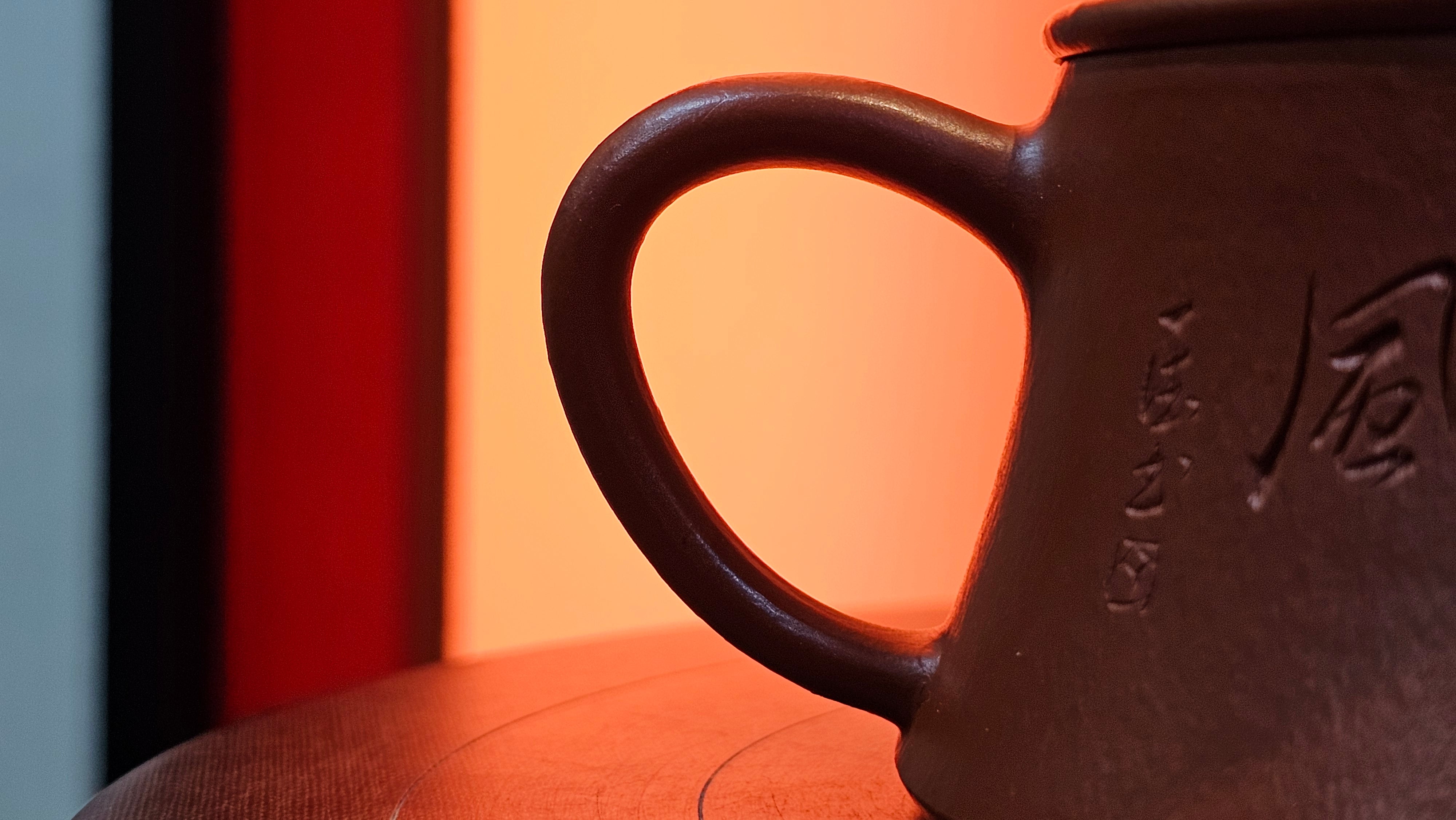 Yun Zhu 云柱 "Pillar of the Heavens", 141.8ml, Xiao Mei Yao Zhu Ni 小煤窑朱泥,  by our Collaborative Craftsman Wang Hui 王慧 ~ "劲竹凌风" and Bamboo Engraving by Craftsman Yi De Shu 一德书 ~ Congratulations to Mr D.!, 1109hrs 16th July 2025, Baldwin Park, CA.