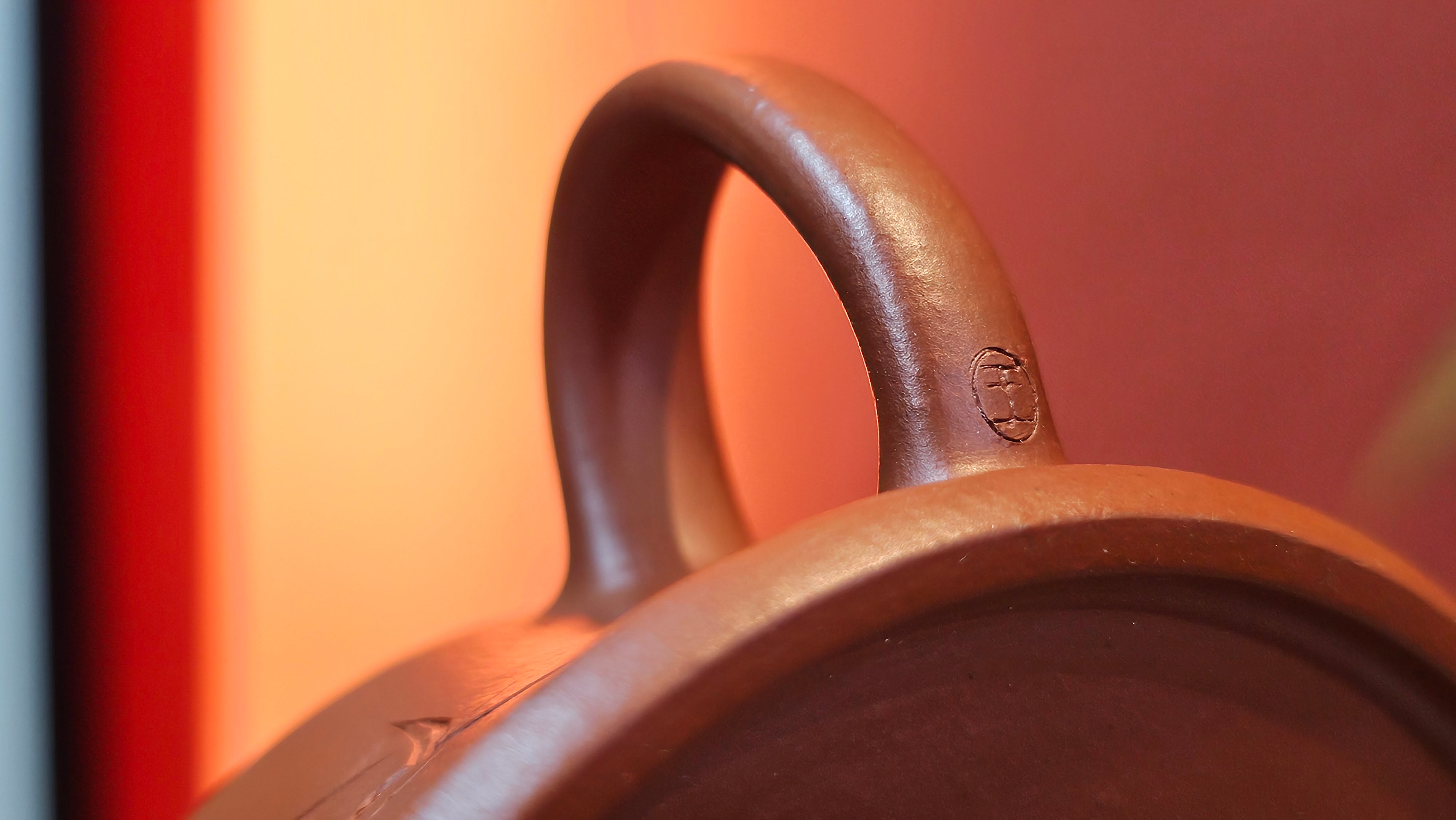 Yun Zhu 云柱 "Pillar of the Heavens", 141.8ml, Xiao Mei Yao Zhu Ni 小煤窑朱泥,  by our Collaborative Craftsman Wang Hui 王慧 ~ "劲竹凌风" and Bamboo Engraving by Craftsman Yi De Shu 一德书 ~ Congratulations to Mr D.!, 1109hrs 16th July 2025, Baldwin Park, CA.