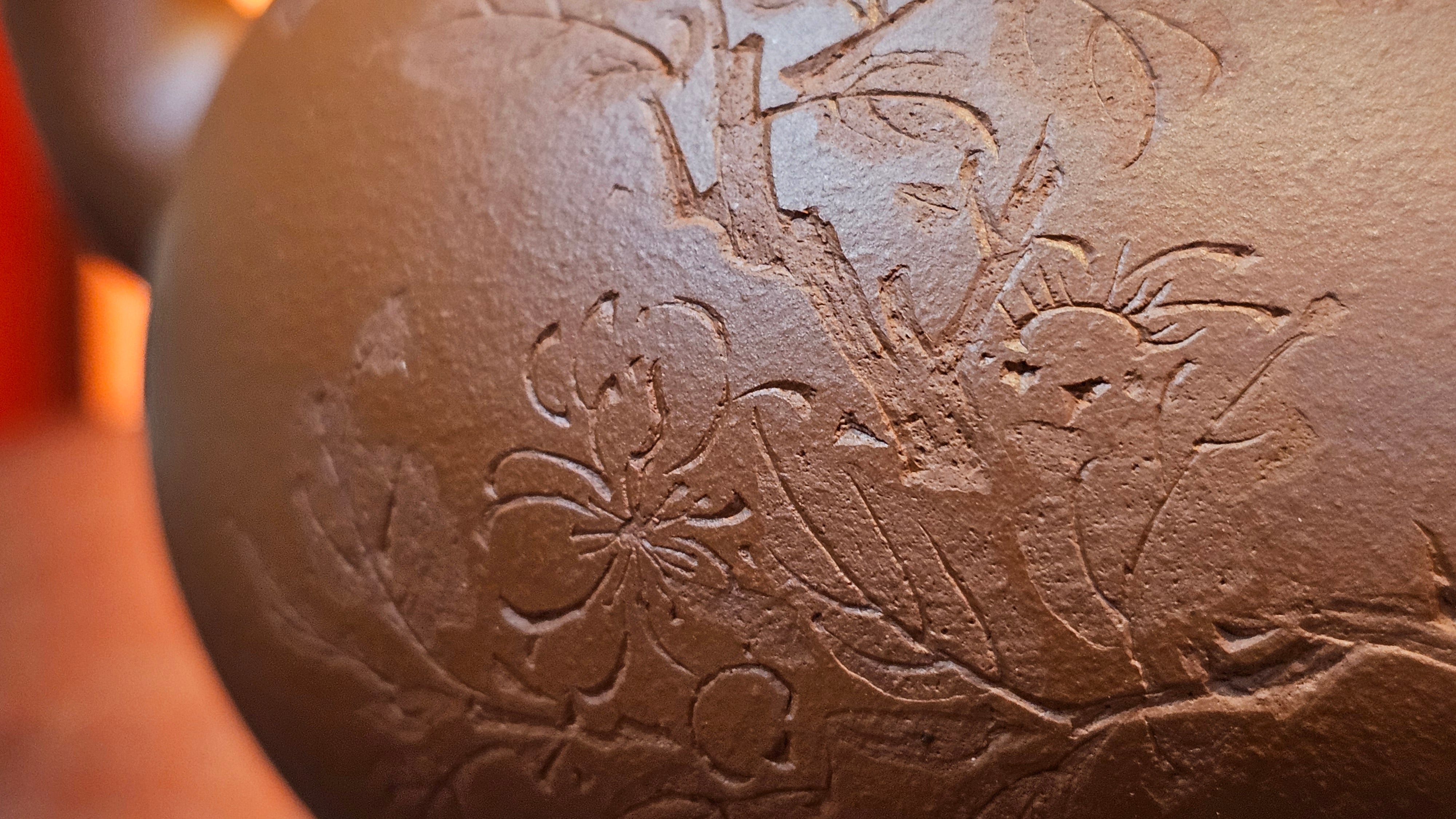 Meng Chen San Zu《孟臣三足》, 187.6ml, Xiao Hong Ni 小红泥, by our Craftsman Zhang Huan 张欢, Engraving by Craftsman Pe'eng Pe'eng 芃芃。~ Congratulations to Ms S.M.!!, 1827hrs 17th July 2025, Velden! The Netherlands 🇳🇱.