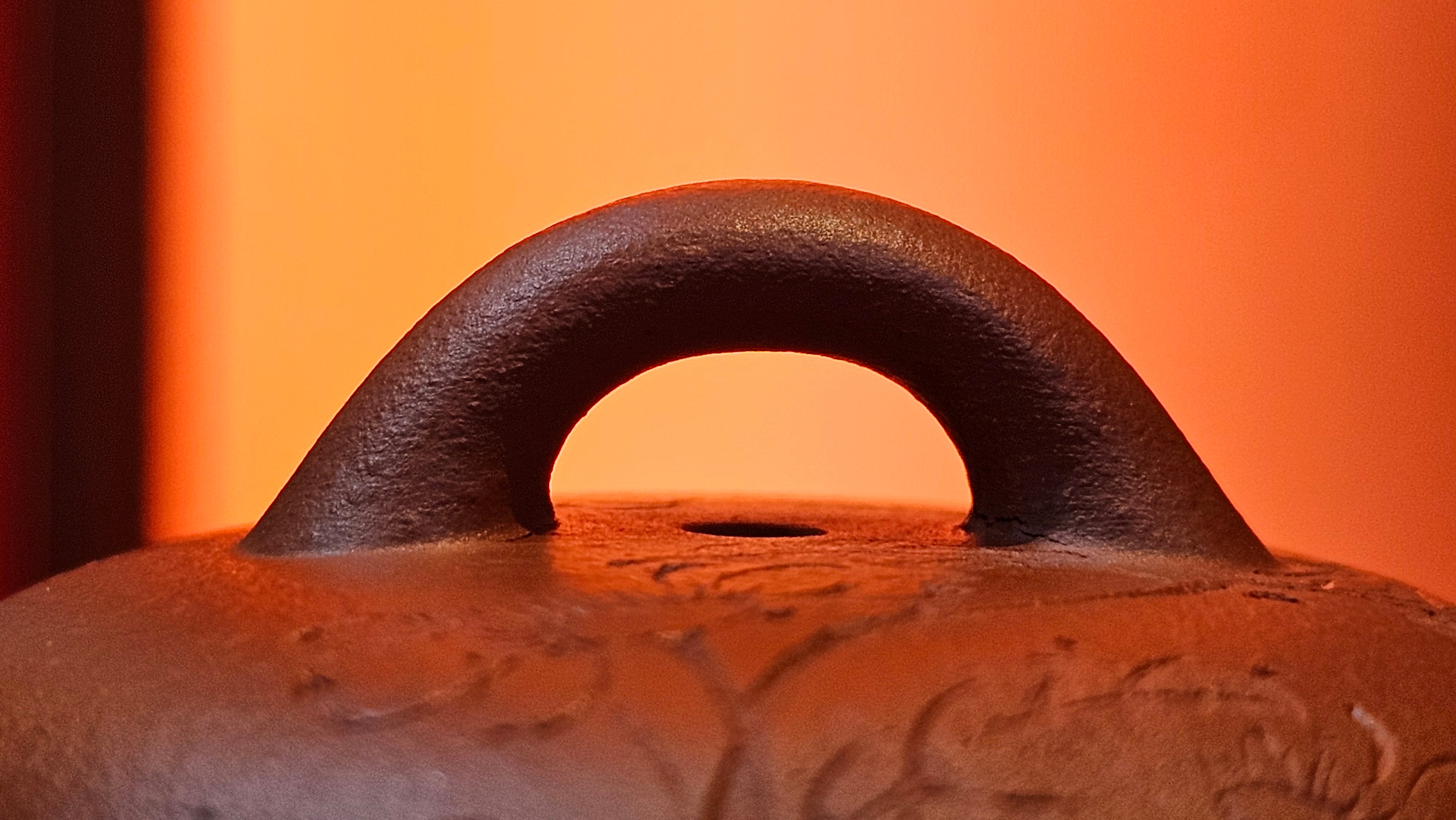 Meng Chen San Zu《孟臣三足》, 187.6ml, Xiao Hong Ni 小红泥, by our Craftsman Zhang Huan 张欢, Engraving by Craftsman Pe'eng Pe'eng 芃芃。~ Congratulations to Ms S.M.!!, 1827hrs 17th July 2025, Velden! The Netherlands 🇳🇱.