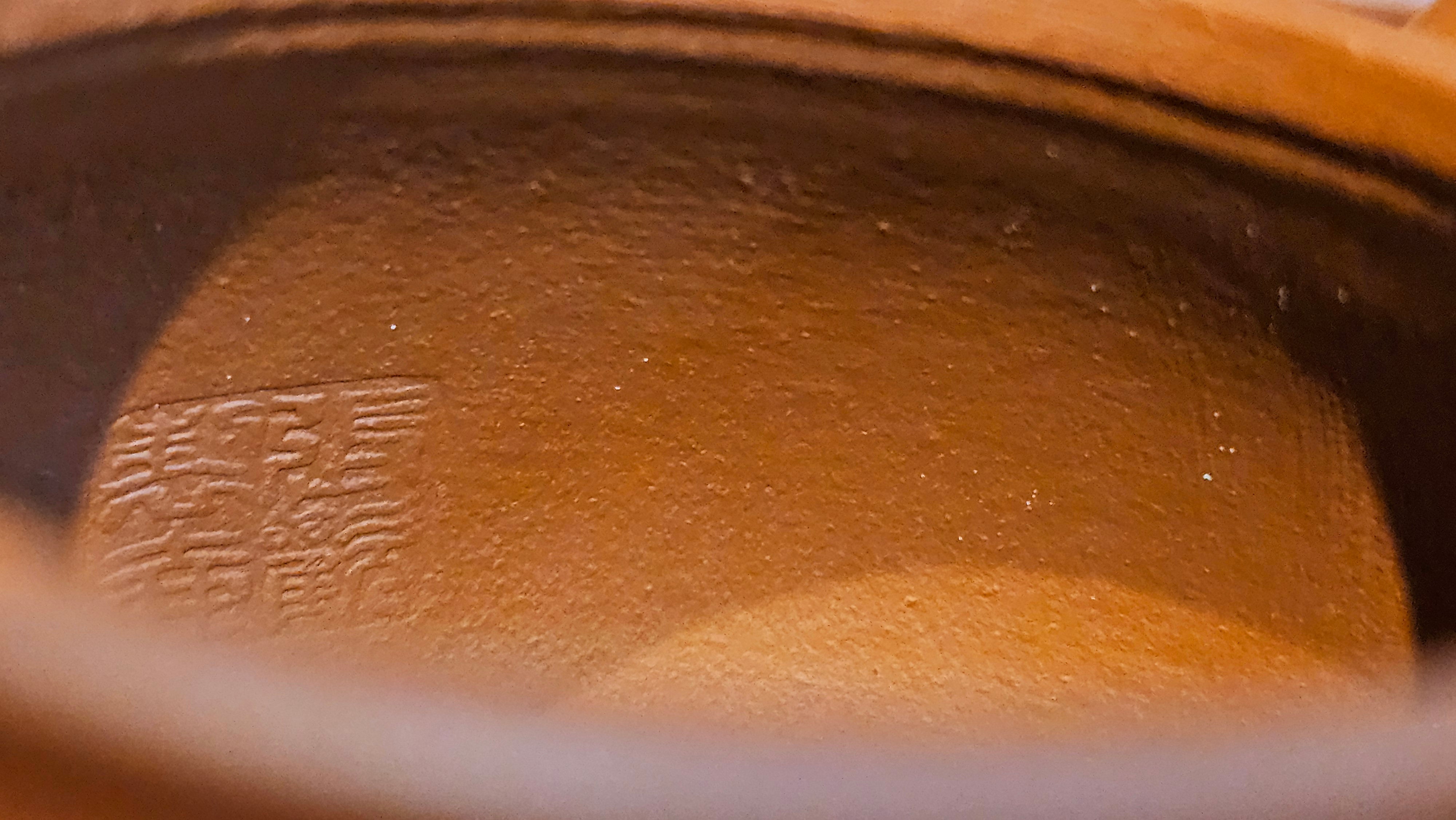 Meng Chen San Zu《孟臣三足》, 187.6ml, Xiao Hong Ni 小红泥, by our Craftsman Zhang Huan 张欢, Engraving by Craftsman Pe'eng Pe'eng 芃芃。~ Congratulations to Ms S.M.!!, 1827hrs 17th July 2025, Velden! The Netherlands 🇳🇱.