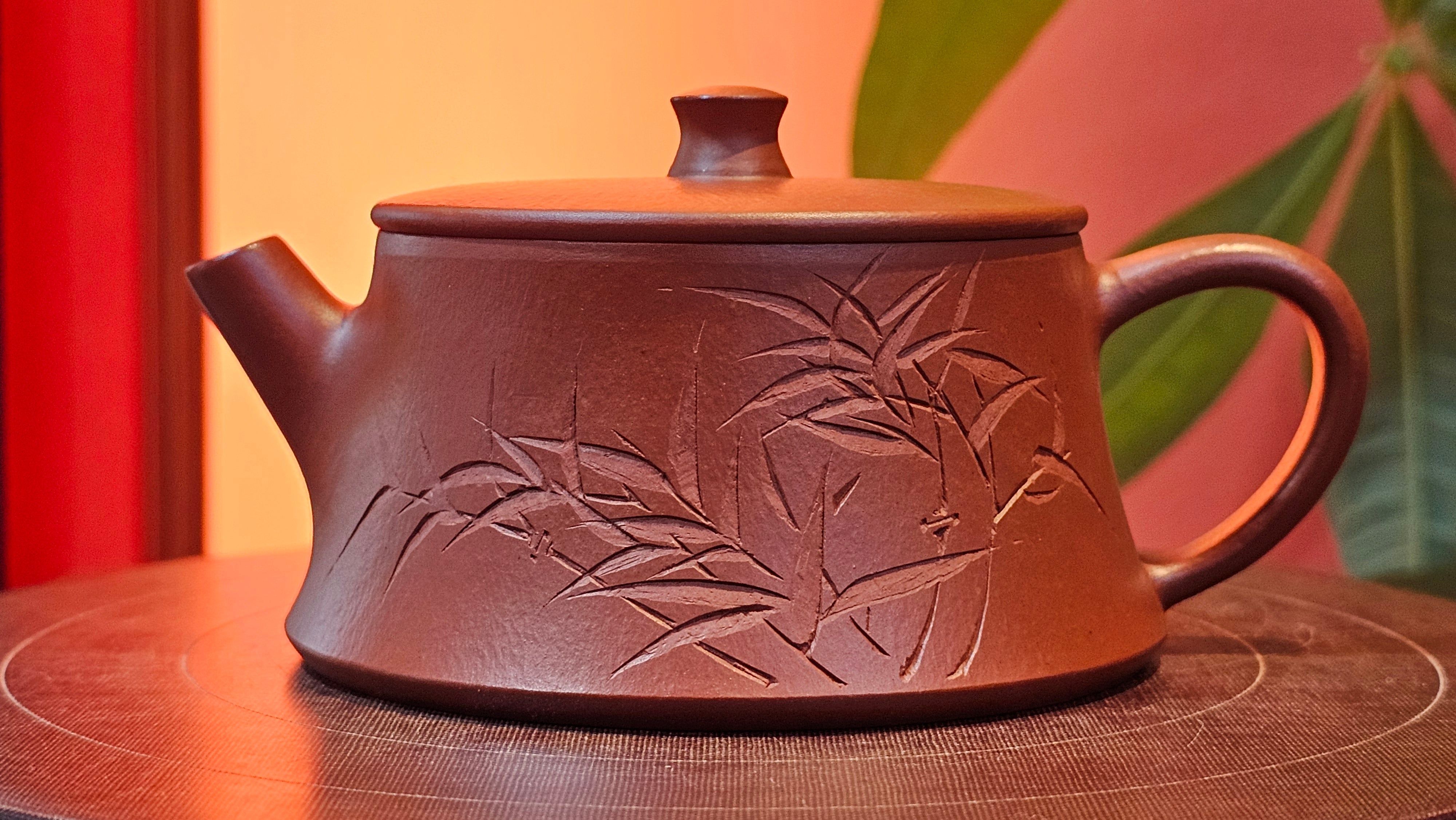 Yun Zhu 云柱 "Pillar of the Heavens", 140.3ml, Xiao Mei Yao Zhu Ni 小煤窑朱泥,  by our Collaborative Craftsman Wang Hui 王慧 ~ "劲竹凌风" and Bamboo Engraving by Craftsman Yi De Shu 一德书 ~ Congratulations to Mr B.H.S., 0015hrs 26th July 2025, Jakarta! Indonesia🇮🇩.