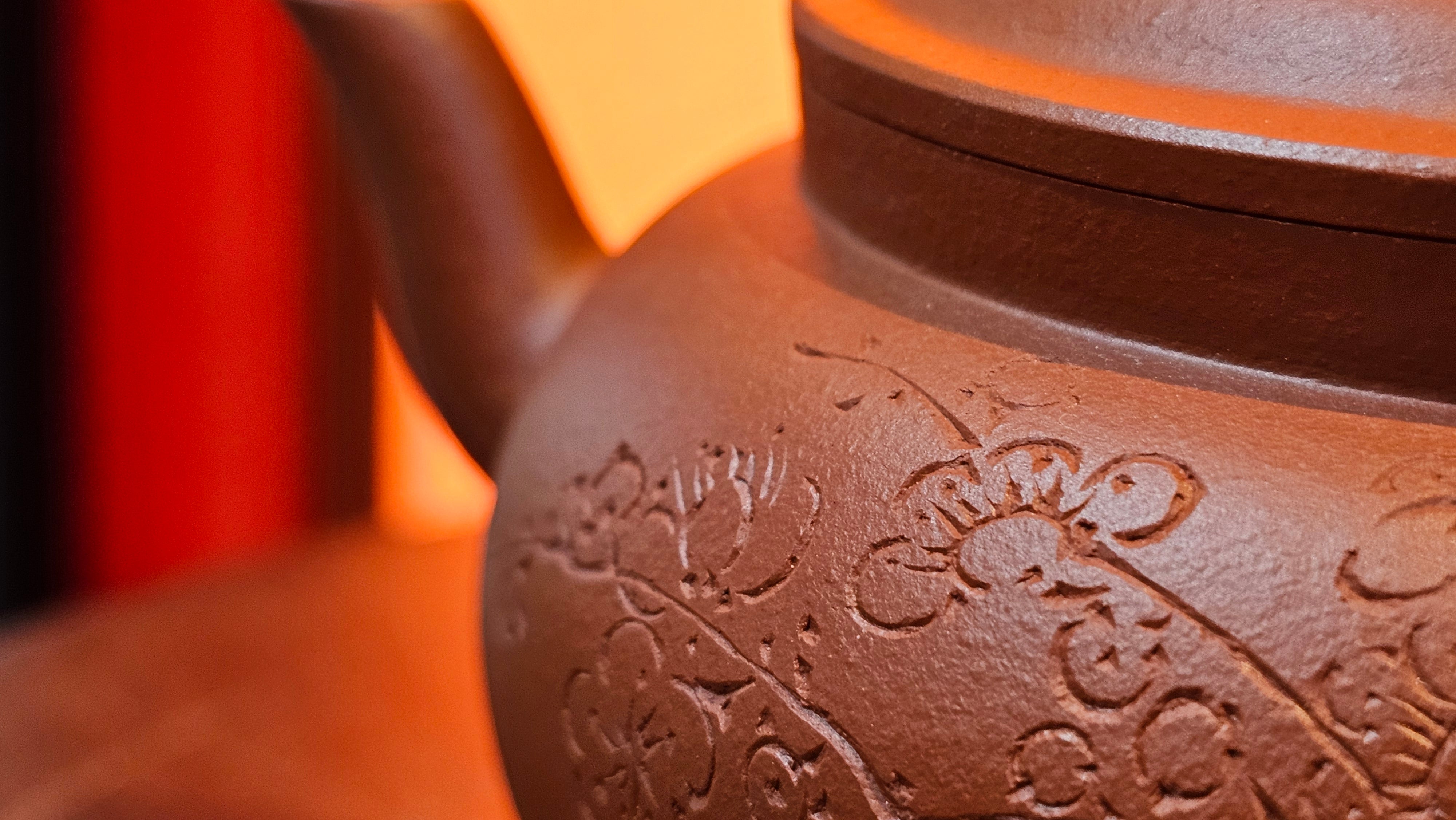 Qing Shi Gong Deng《清式宫灯》, 142.1ml, Xiao Hong Ni 小红泥, by our Craftsman Zhang Huan 张欢, Engraving by Craftsman Pe'eng Pe'eng 芃芃 ~ Congratulations to!Mr J.S., 1314hrs 18th July 2025, Chicago, IL!