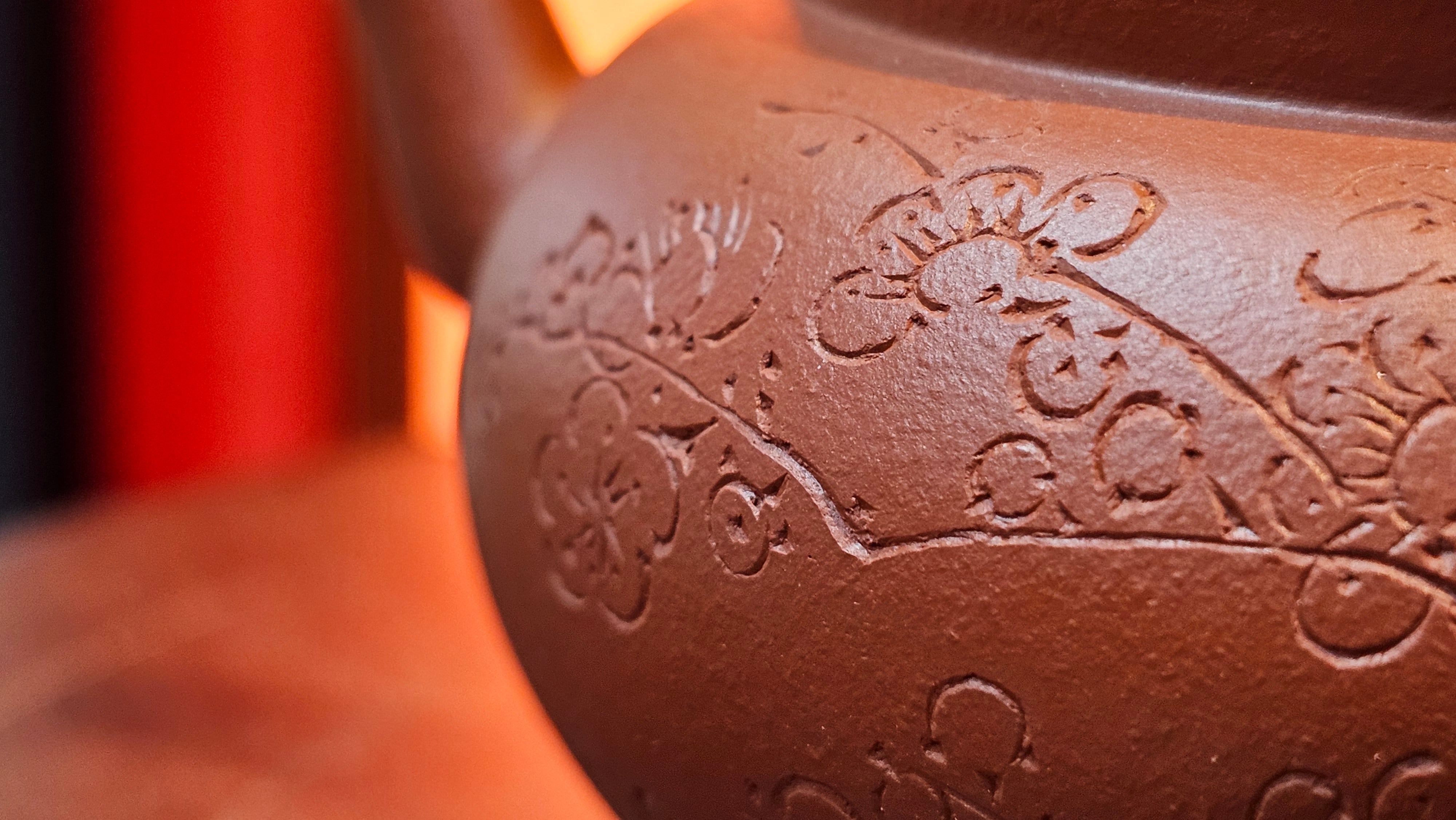 Qing Shi Gong Deng《清式宫灯》, 142.1ml, Xiao Hong Ni 小红泥, by our Craftsman Zhang Huan 张欢, Engraving by Craftsman Pe'eng Pe'eng 芃芃 ~ Congratulations to!Mr J.S., 1314hrs 18th July 2025, Chicago, IL!