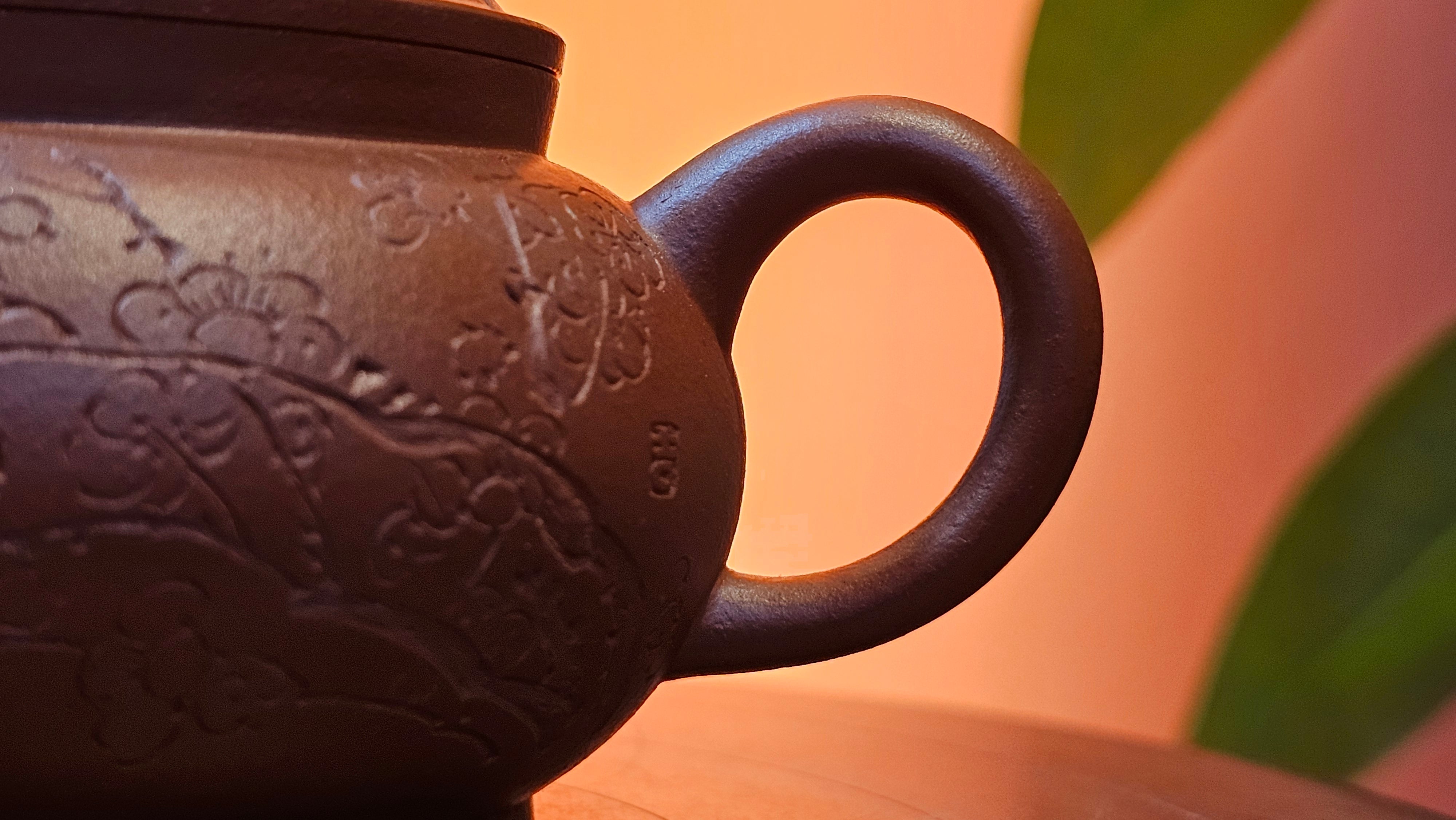 Qing Shi Gong Deng《清式宫灯》, 142.1ml, Xiao Hong Ni 小红泥, by our Craftsman Zhang Huan 张欢, Engraving by Craftsman Pe'eng Pe'eng 芃芃 ~ Congratulations to!Mr J.S., 1314hrs 18th July 2025, Chicago, IL!