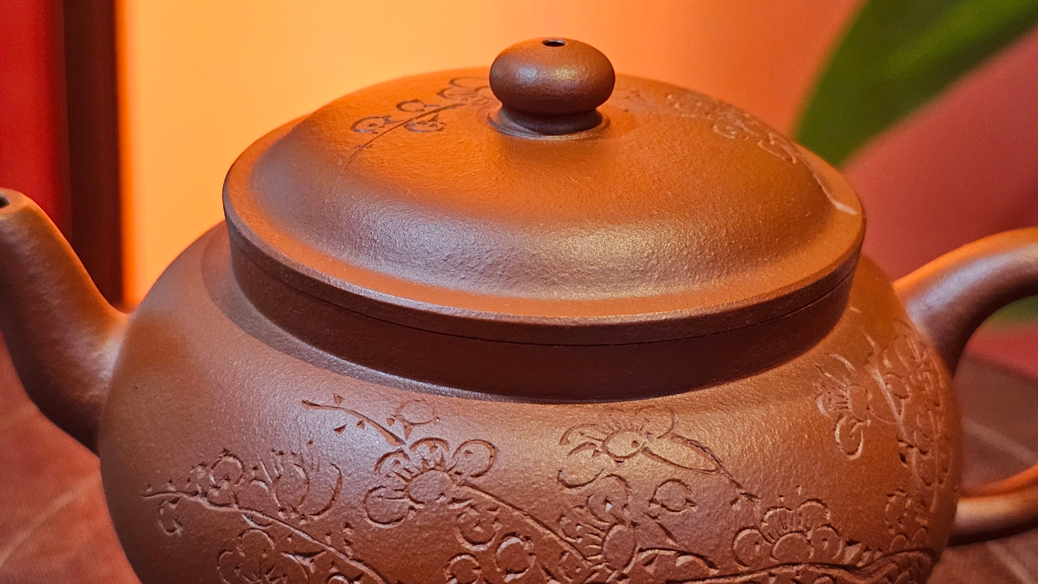 Qing Shi Gong Deng《清式宫灯》, 142.1ml, Xiao Hong Ni 小红泥, by our Craftsman Zhang Huan 张欢, Engraving by Craftsman Pe'eng Pe'eng 芃芃 ~ Congratulations to!Mr J.S., 1314hrs 18th July 2025, Chicago, IL!