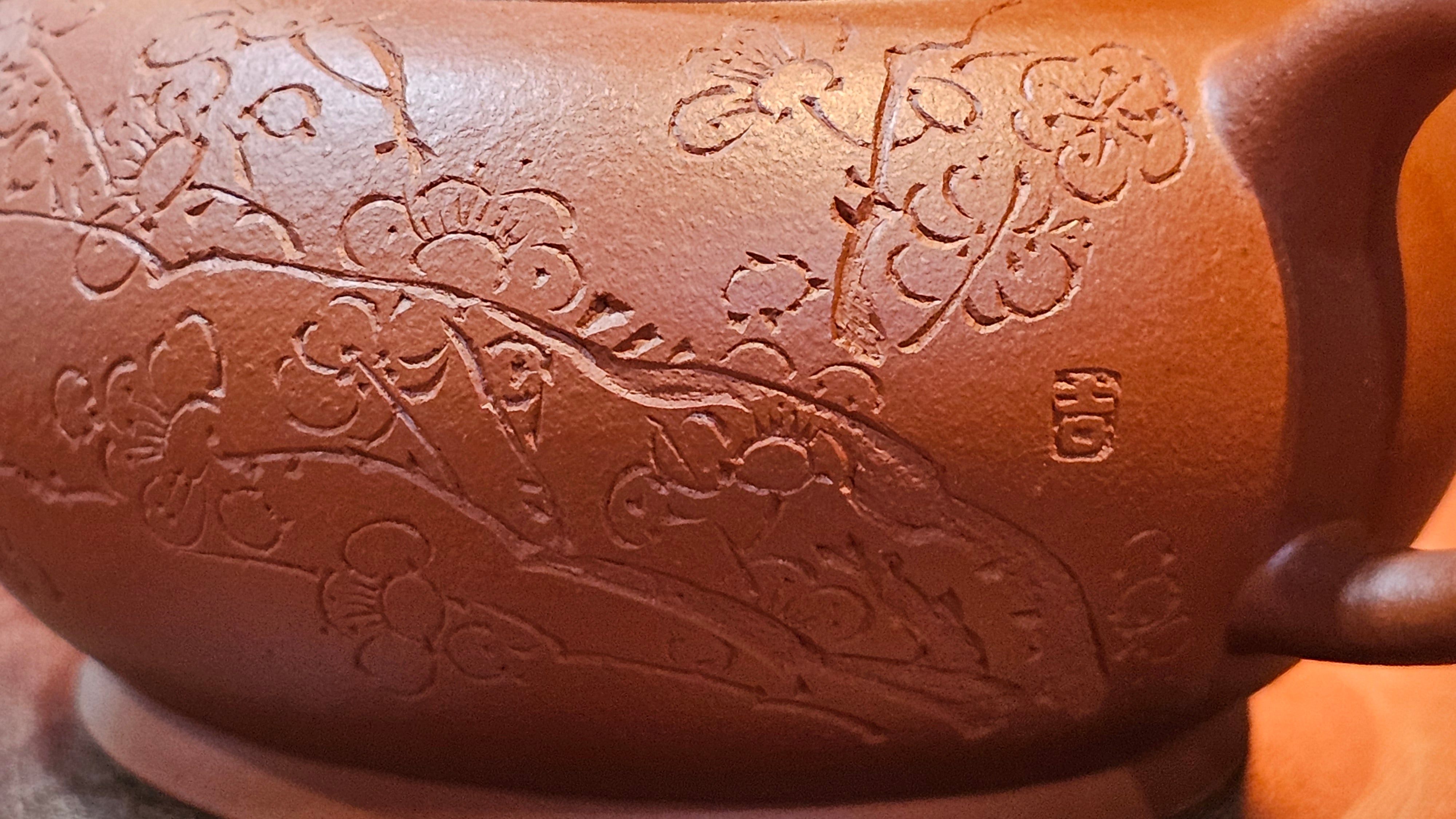 Qing Shi Gong Deng《清式宫灯》, 142.1ml, Xiao Hong Ni 小红泥, by our Craftsman Zhang Huan 张欢, Engraving by Craftsman Pe'eng Pe'eng 芃芃 ~ Congratulations to!Mr J.S., 1314hrs 18th July 2025, Chicago, IL!