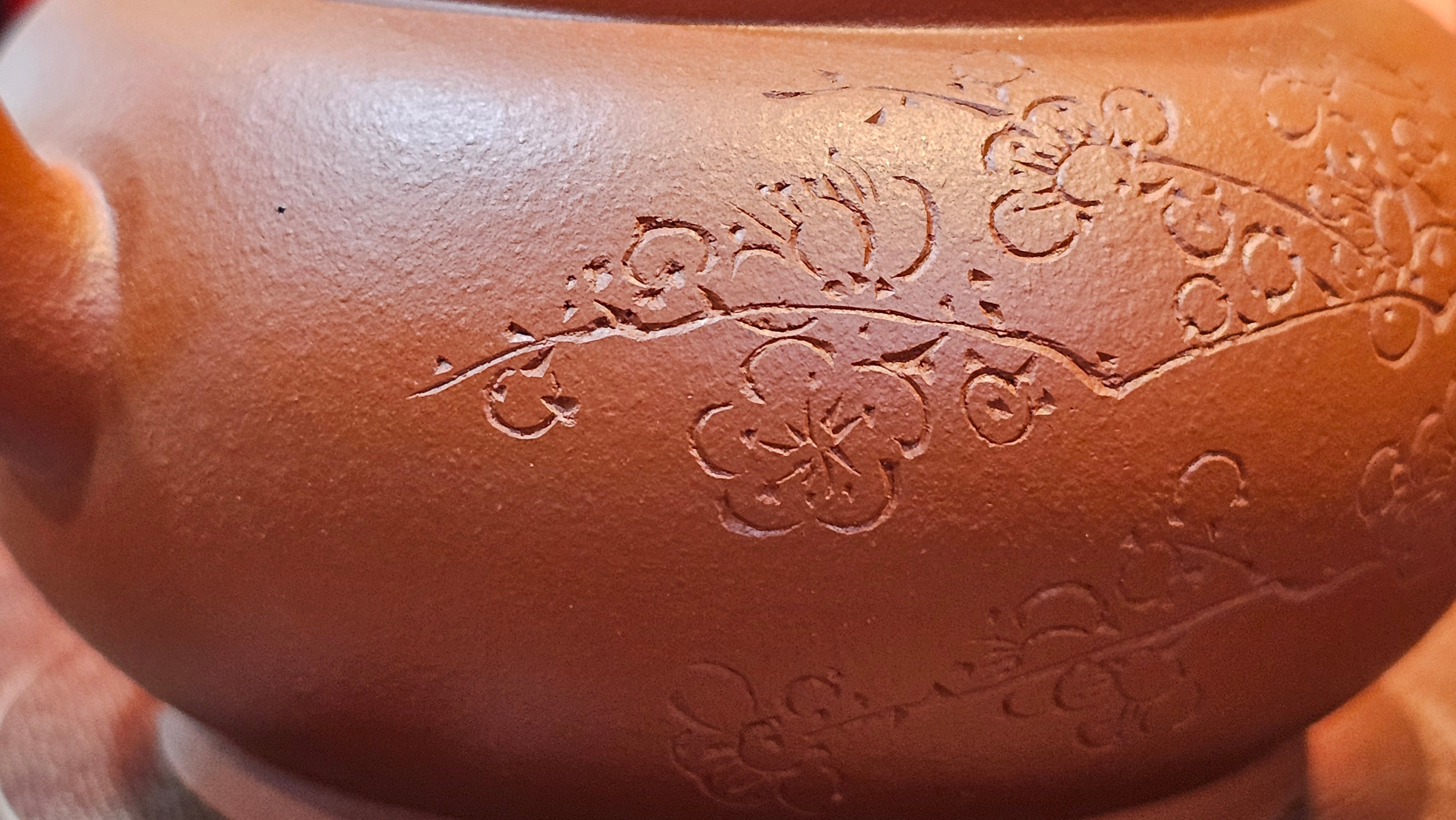 Qing Shi Gong Deng《清式宫灯》, 142.1ml, Xiao Hong Ni 小红泥, by our Craftsman Zhang Huan 张欢, Engraving by Craftsman Pe'eng Pe'eng 芃芃 ~ Congratulations to!Mr J.S., 1314hrs 18th July 2025, Chicago, IL!