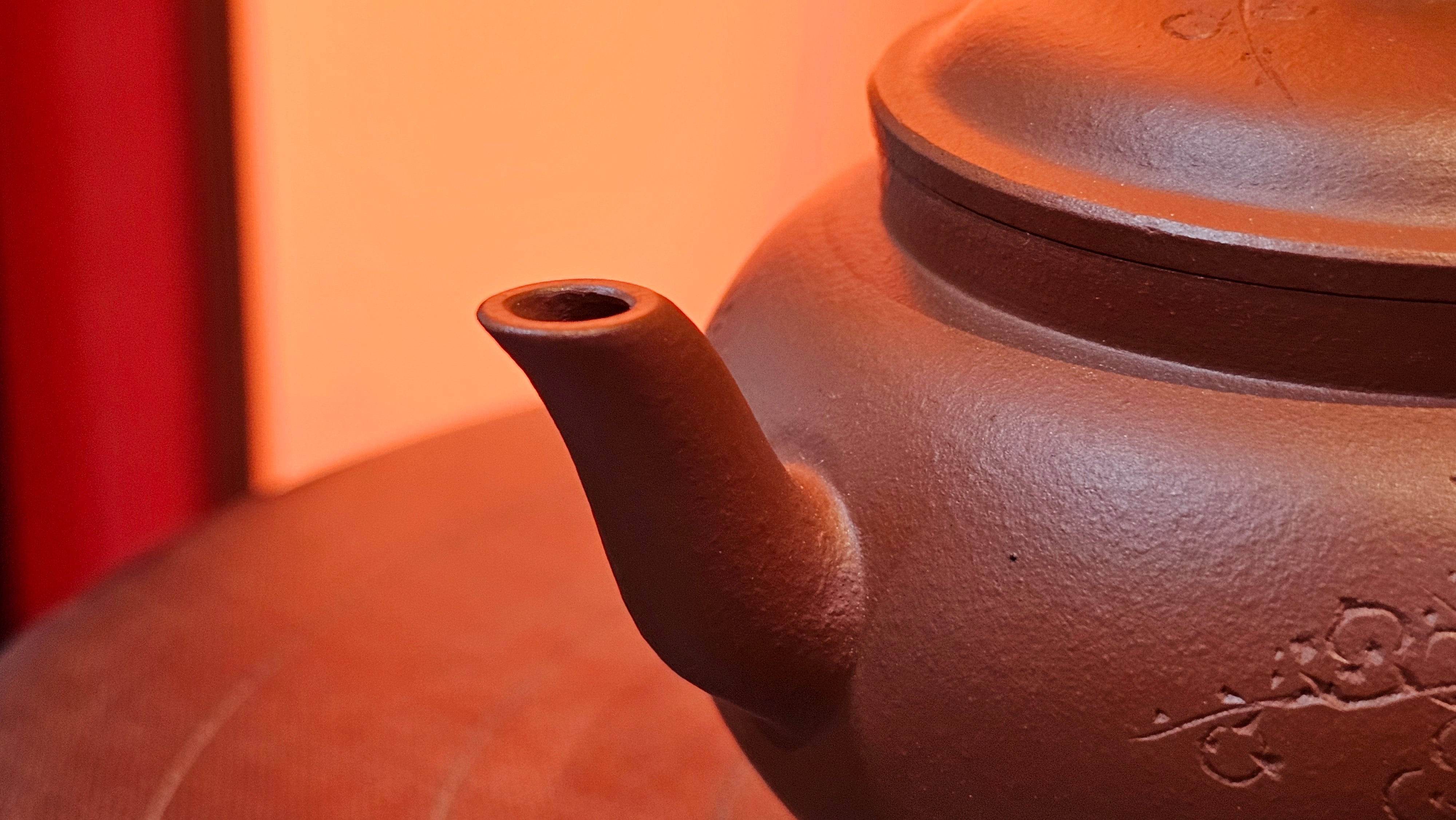 Qing Shi Gong Deng《清式宫灯》, 142.1ml, Xiao Hong Ni 小红泥, by our Craftsman Zhang Huan 张欢, Engraving by Craftsman Pe'eng Pe'eng 芃芃 ~ Congratulations to!Mr J.S., 1314hrs 18th July 2025, Chicago, IL!