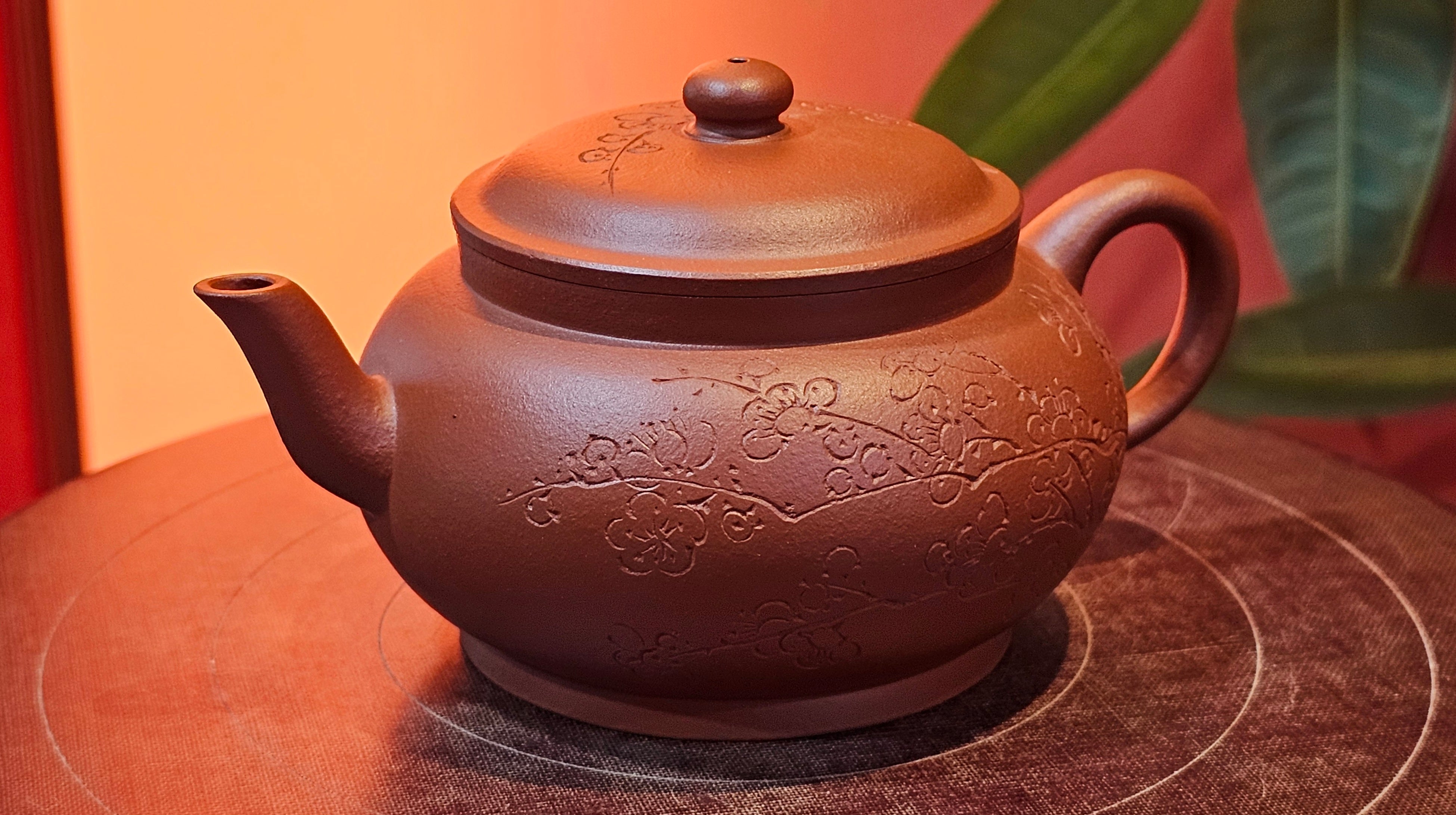 Qing Shi Gong Deng《清式宫灯》, 142.1ml, Xiao Hong Ni 小红泥, by our Craftsman Zhang Huan 张欢, Engraving by Craftsman Pe'eng Pe'eng 芃芃 ~ Congratulations to!Mr J.S., 1314hrs 18th July 2025, Chicago, IL!