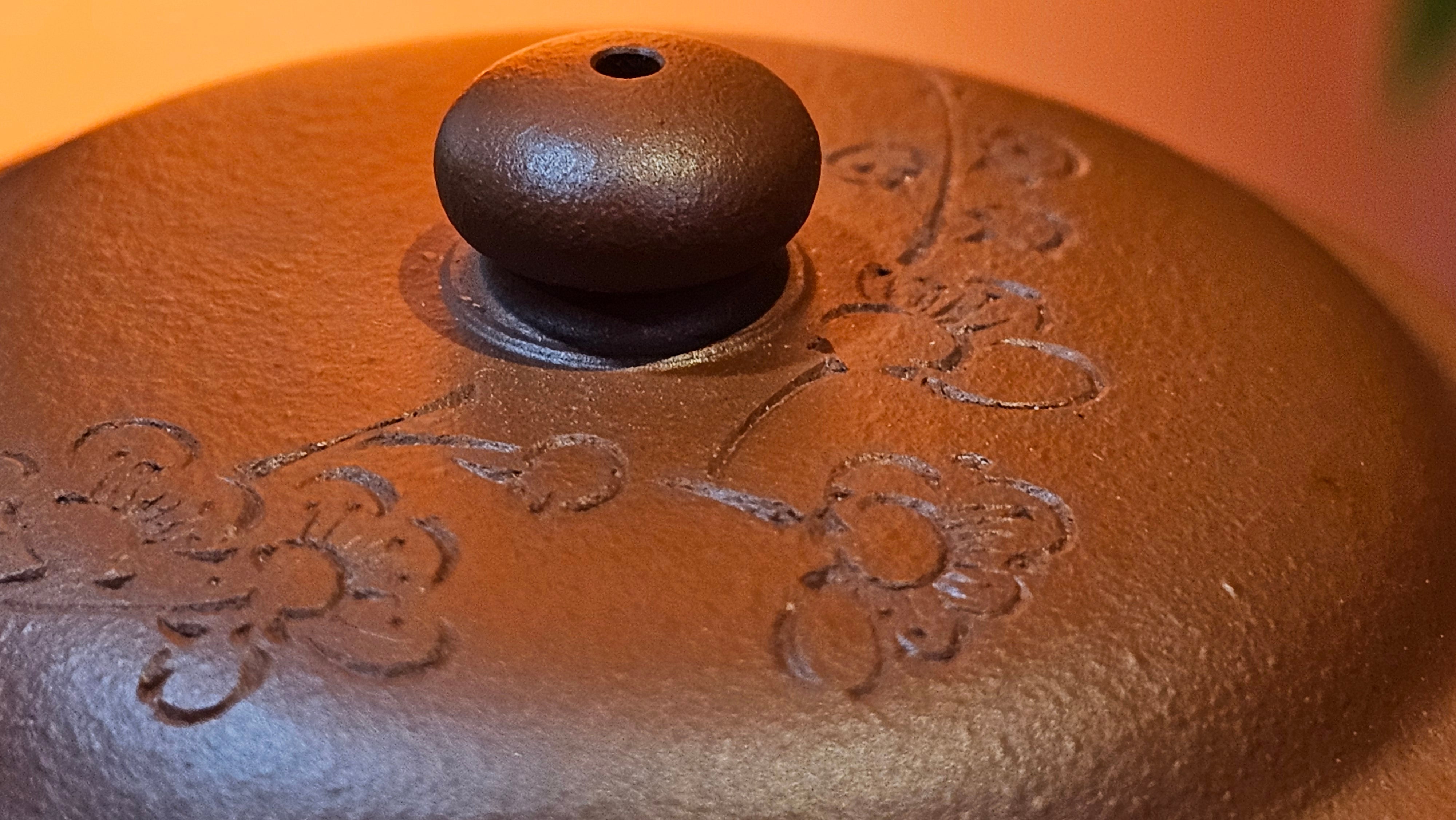 Qing Shi Gong Deng《清式宫灯》, 142.1ml, Xiao Hong Ni 小红泥, by our Craftsman Zhang Huan 张欢, Engraving by Craftsman Pe'eng Pe'eng 芃芃 ~ Congratulations to!Mr J.S., 1314hrs 18th July 2025, Chicago, IL!