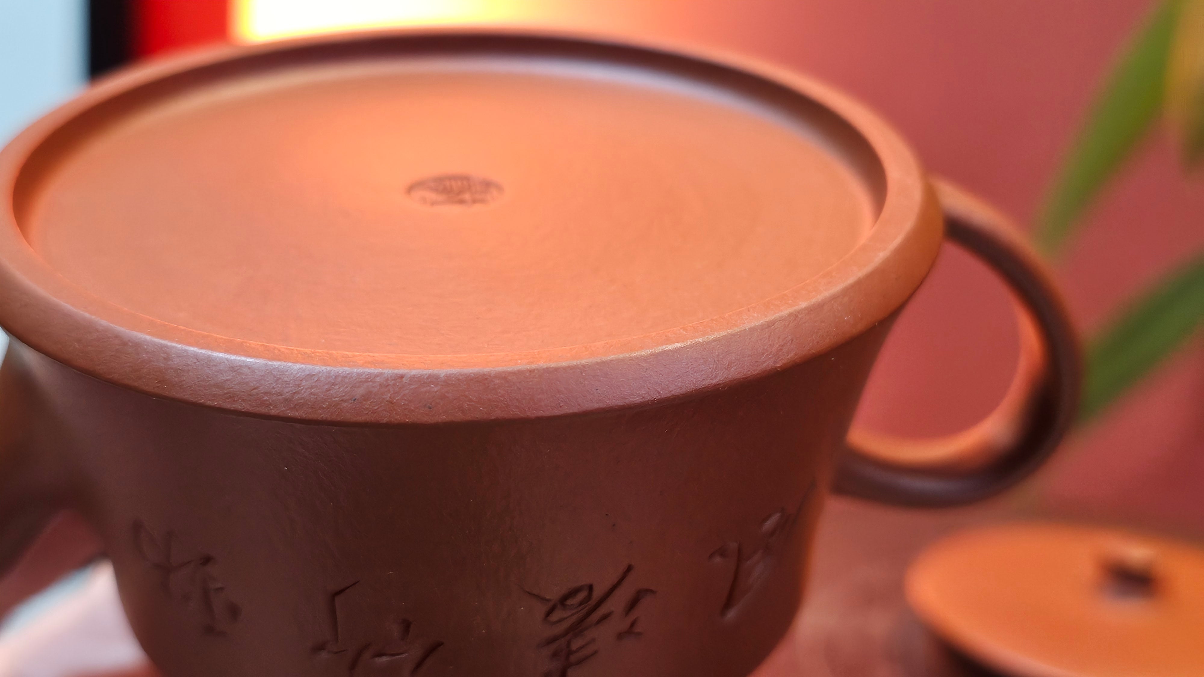 Yun Zhu 云柱 "Pillar of the Heavens", 140.3ml, Xiao Mei Yao Zhu Ni 小煤窑朱泥,  by our Collaborative Craftsman Wang Hui 王慧 ~ "劲竹凌风" and Bamboo Engraving by Craftsman Yi De Shu 一德书 ~ Congratulations to Mr B.H.S., 0015hrs 26th July 2025, Jakarta! Indonesia🇮🇩.