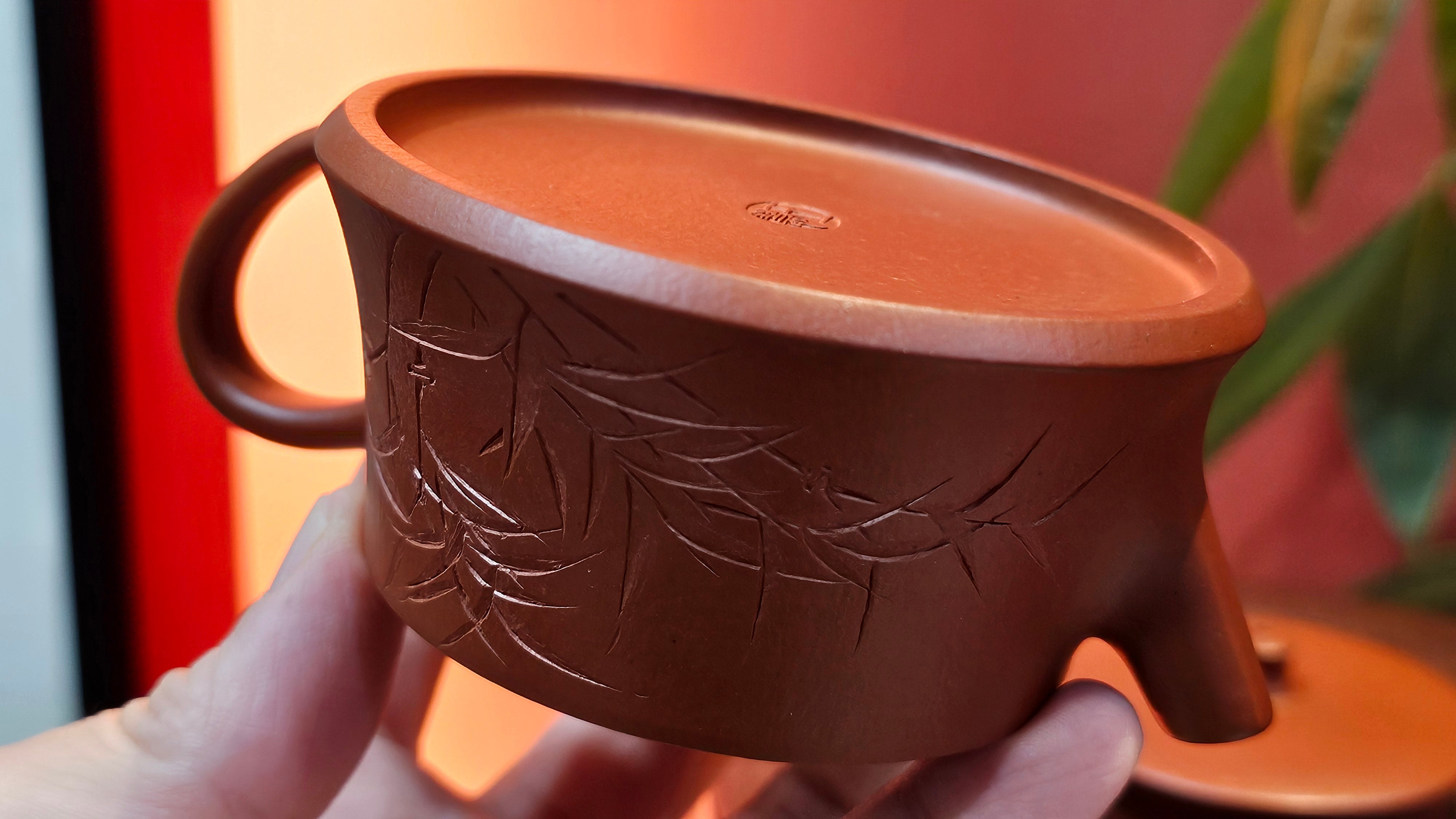 Yun Zhu 云柱 "Pillar of the Heavens", 140.3ml, Xiao Mei Yao Zhu Ni 小煤窑朱泥,  by our Collaborative Craftsman Wang Hui 王慧 ~ "劲竹凌风" and Bamboo Engraving by Craftsman Yi De Shu 一德书 ~ Congratulations to Mr B.H.S., 0015hrs 26th July 2025, Jakarta! Indonesia🇮🇩.