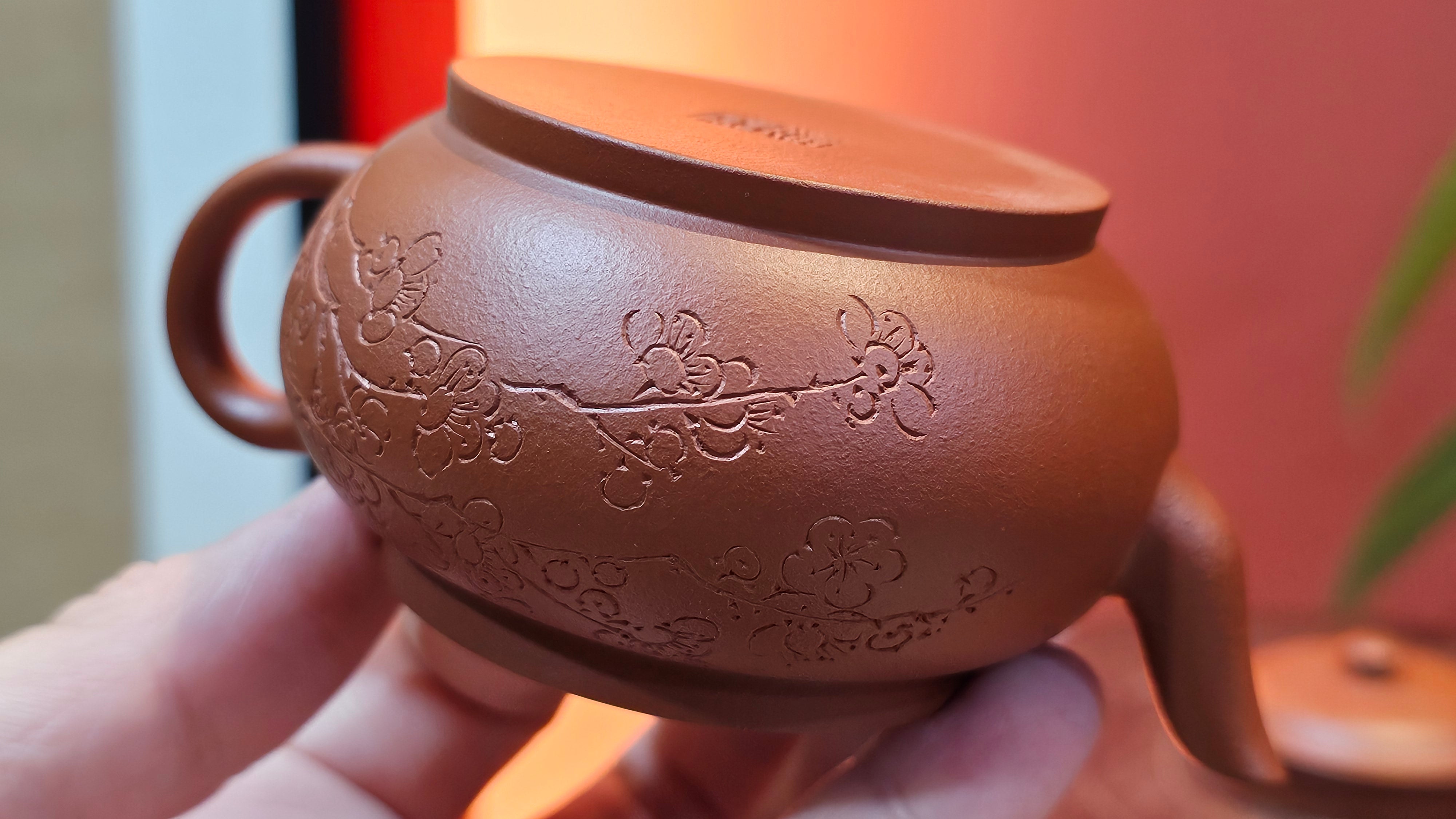 Qing Shi Gong Deng《清式宫灯》, 142.1ml, Xiao Hong Ni 小红泥, by our Craftsman Zhang Huan 张欢, Engraving by Craftsman Pe'eng Pe'eng 芃芃 ~ Congratulations to!Mr J.S., 1314hrs 18th July 2025, Chicago, IL!