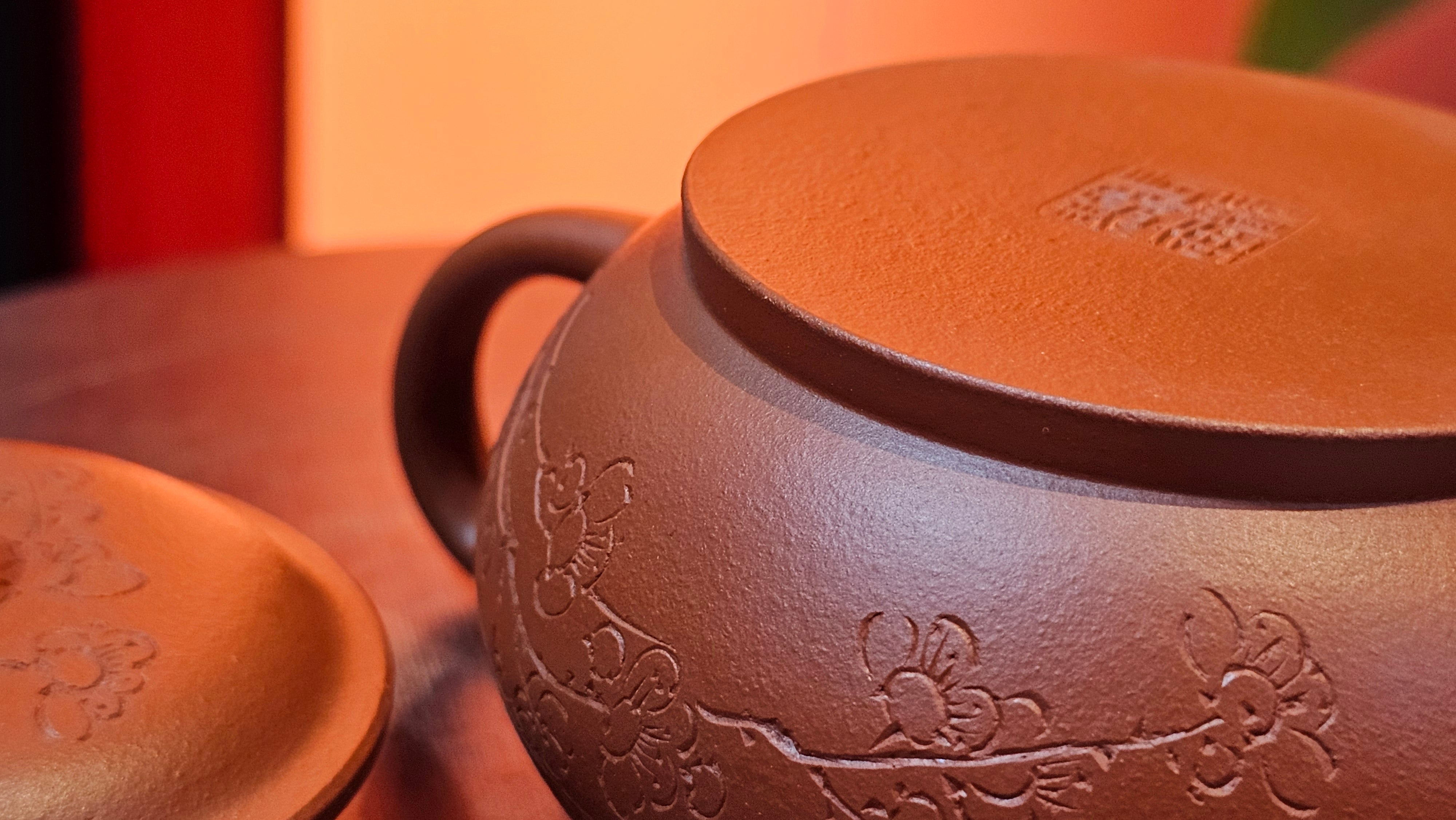 Qing Shi Gong Deng《清式宫灯》, 142.1ml, Xiao Hong Ni 小红泥, by our Craftsman Zhang Huan 张欢, Engraving by Craftsman Pe'eng Pe'eng 芃芃 ~ Congratulations to!Mr J.S., 1314hrs 18th July 2025, Chicago, IL!