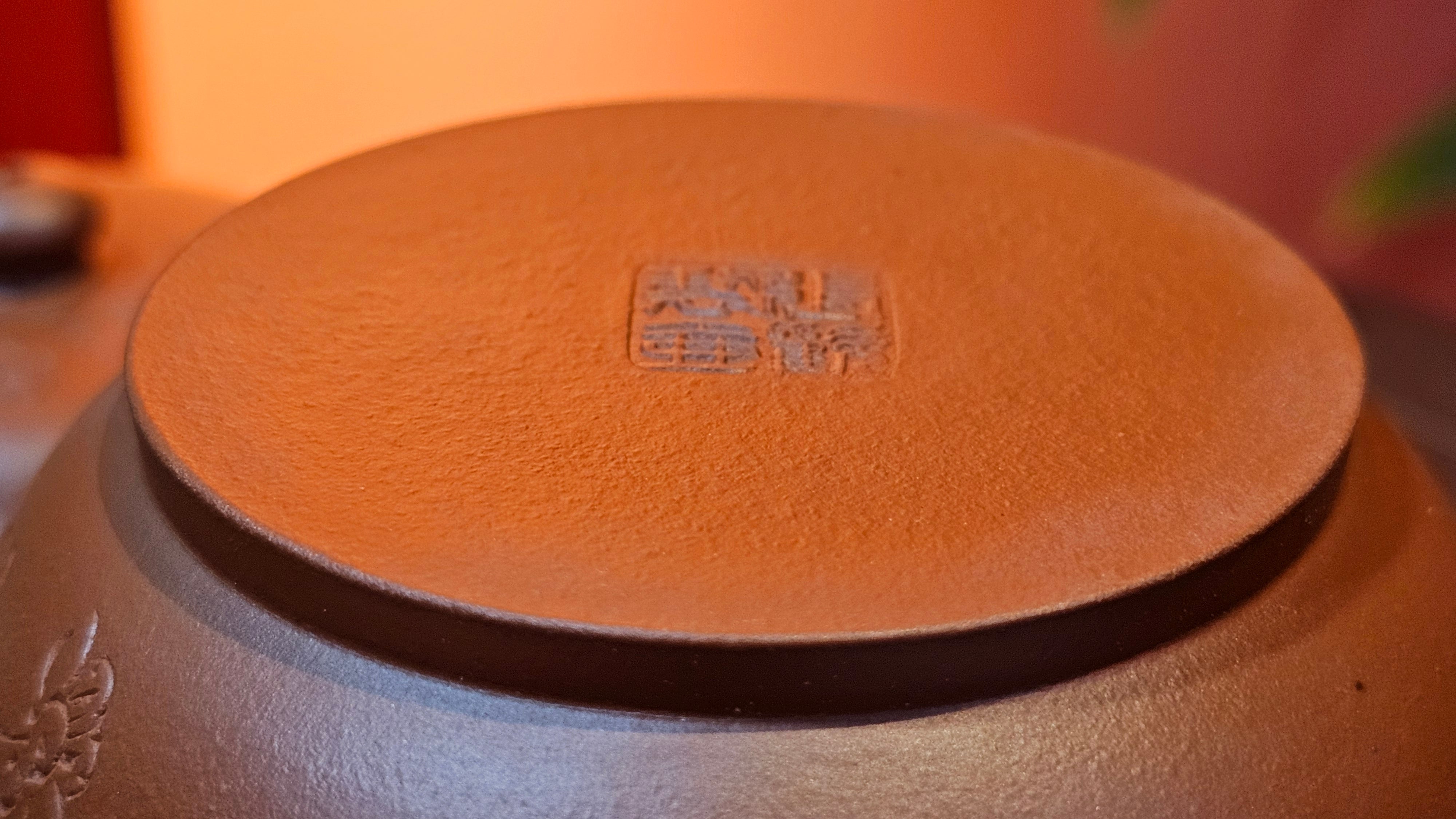 Qing Shi Gong Deng《清式宫灯》, 142.1ml, Xiao Hong Ni 小红泥, by our Craftsman Zhang Huan 张欢, Engraving by Craftsman Pe'eng Pe'eng 芃芃 ~ Congratulations to!Mr J.S., 1314hrs 18th July 2025, Chicago, IL!