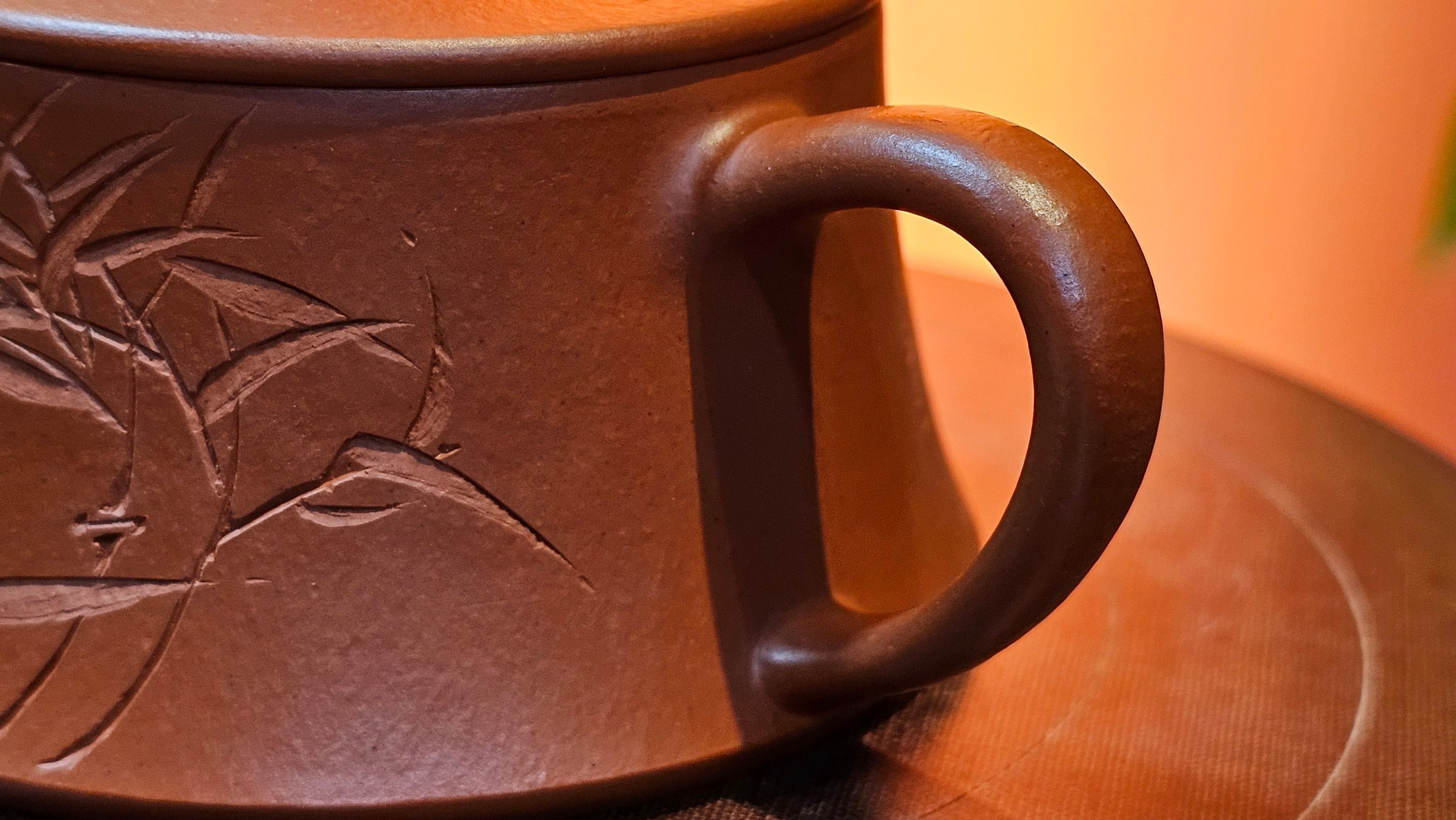 Yun Zhu 云柱 "Pillar of the Heavens", 140.3ml, Xiao Mei Yao Zhu Ni 小煤窑朱泥,  by our Collaborative Craftsman Wang Hui 王慧 ~ "劲竹凌风" and Bamboo Engraving by Craftsman Yi De Shu 一德书 ~ Congratulations to Mr B.H.S., 0015hrs 26th July 2025, Jakarta! Indonesia🇮🇩.