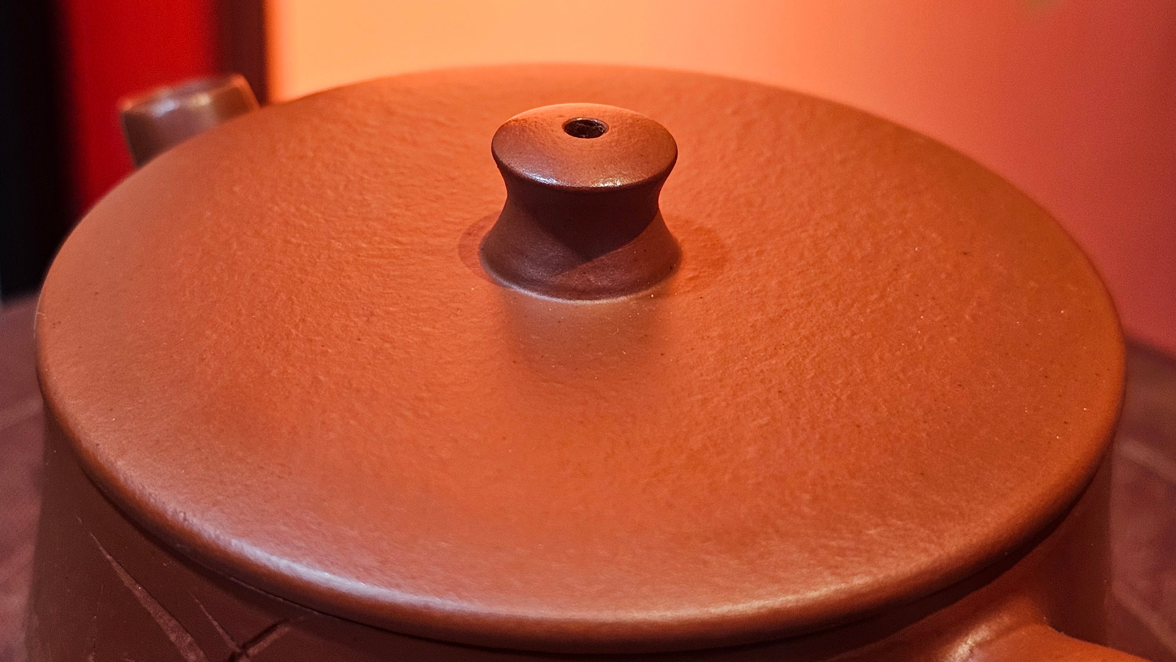 Yun Zhu 云柱 "Pillar of the Heavens", 140.3ml, Xiao Mei Yao Zhu Ni 小煤窑朱泥,  by our Collaborative Craftsman Wang Hui 王慧 ~ "劲竹凌风" and Bamboo Engraving by Craftsman Yi De Shu 一德书 ~ Congratulations to Mr B.H.S., 0015hrs 26th July 2025, Jakarta! Indonesia🇮🇩.