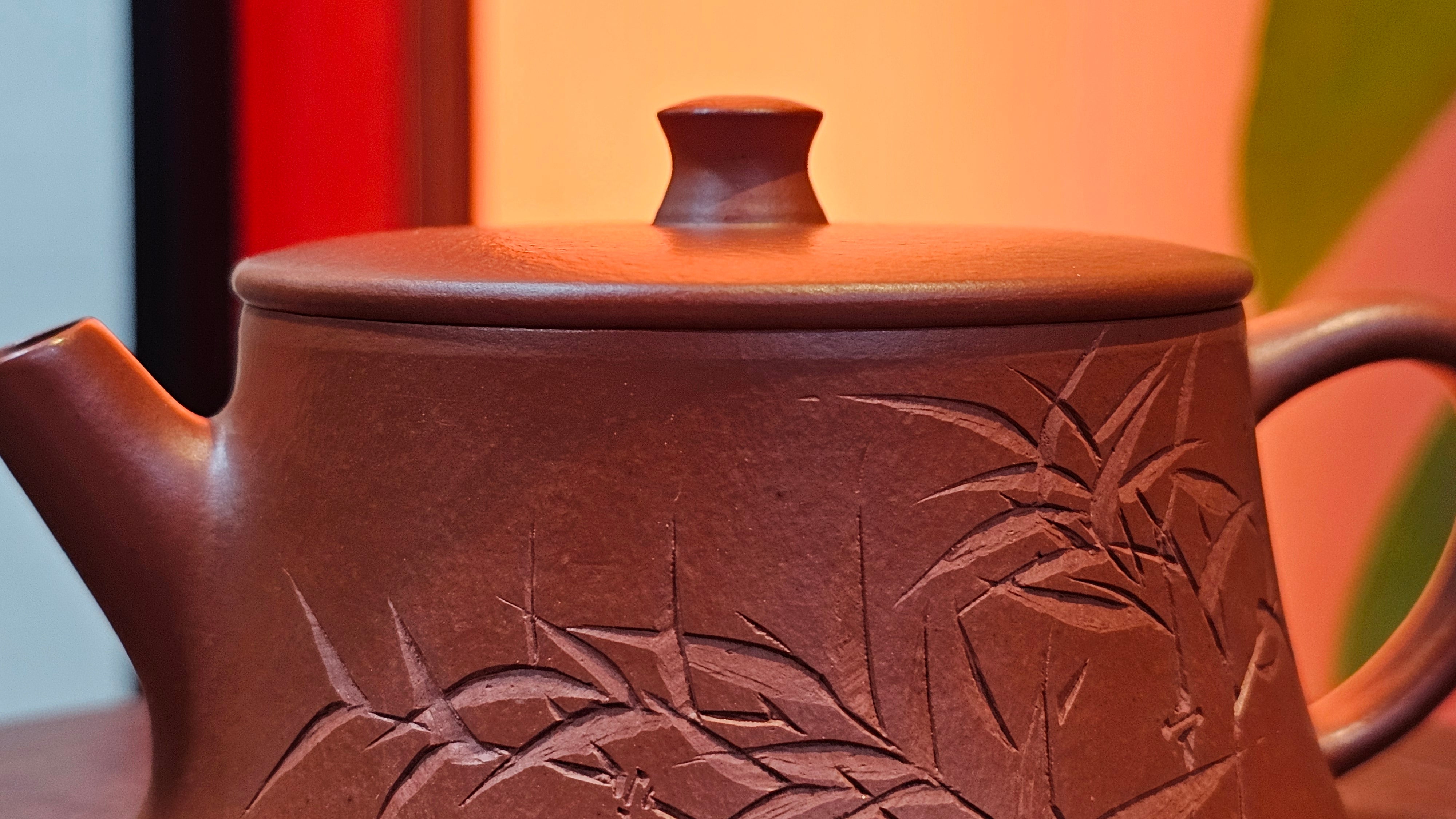 Yun Zhu 云柱 "Pillar of the Heavens", 140.3ml, Xiao Mei Yao Zhu Ni 小煤窑朱泥,  by our Collaborative Craftsman Wang Hui 王慧 ~ "劲竹凌风" and Bamboo Engraving by Craftsman Yi De Shu 一德书 ~ Congratulations to Mr B.H.S., 0015hrs 26th July 2025, Jakarta! Indonesia🇮🇩.