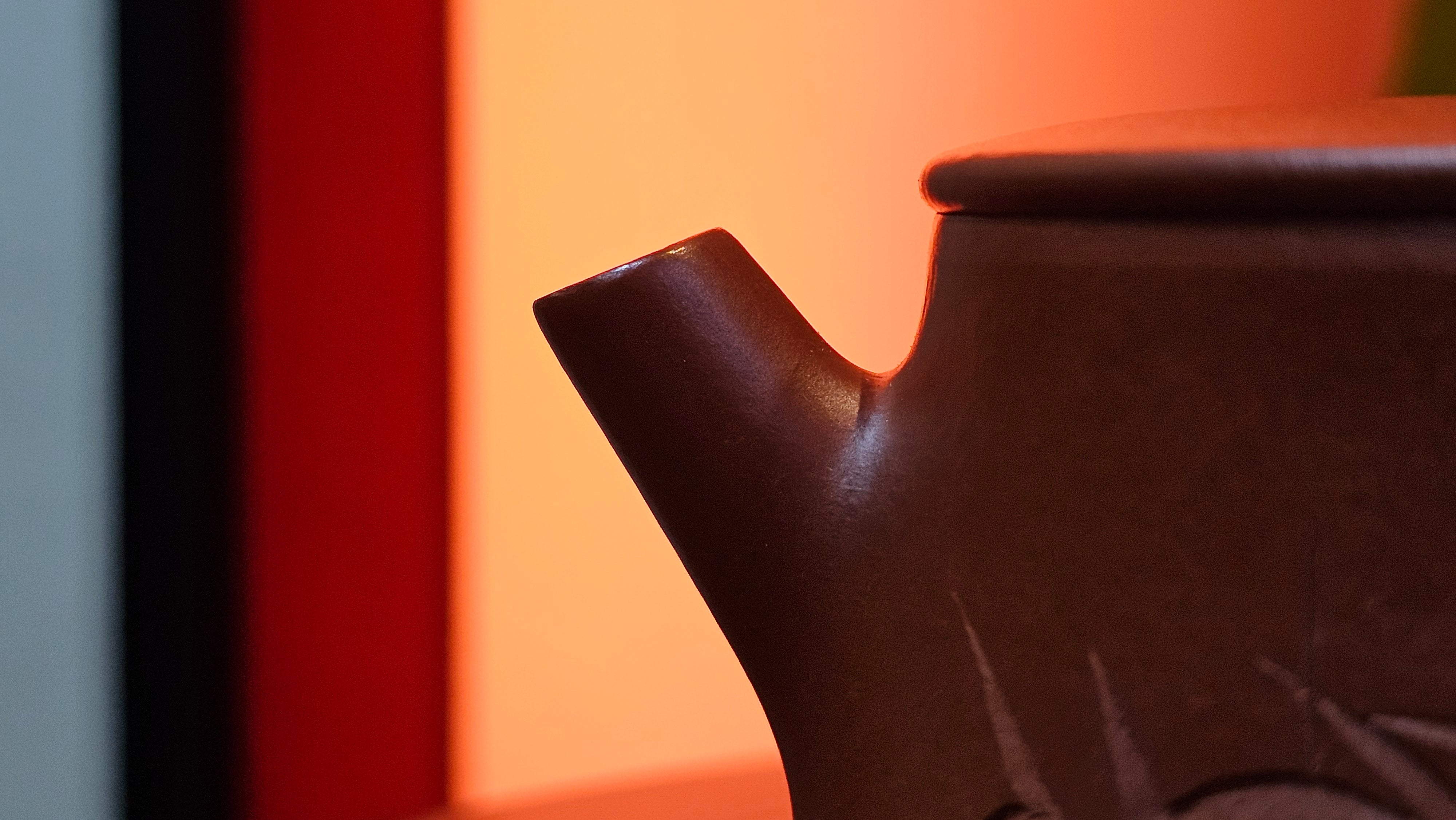 Yun Zhu 云柱 "Pillar of the Heavens", 140.3ml, Xiao Mei Yao Zhu Ni 小煤窑朱泥,  by our Collaborative Craftsman Wang Hui 王慧 ~ "劲竹凌风" and Bamboo Engraving by Craftsman Yi De Shu 一德书 ~ Congratulations to Mr B.H.S., 0015hrs 26th July 2025, Jakarta! Indonesia🇮🇩.