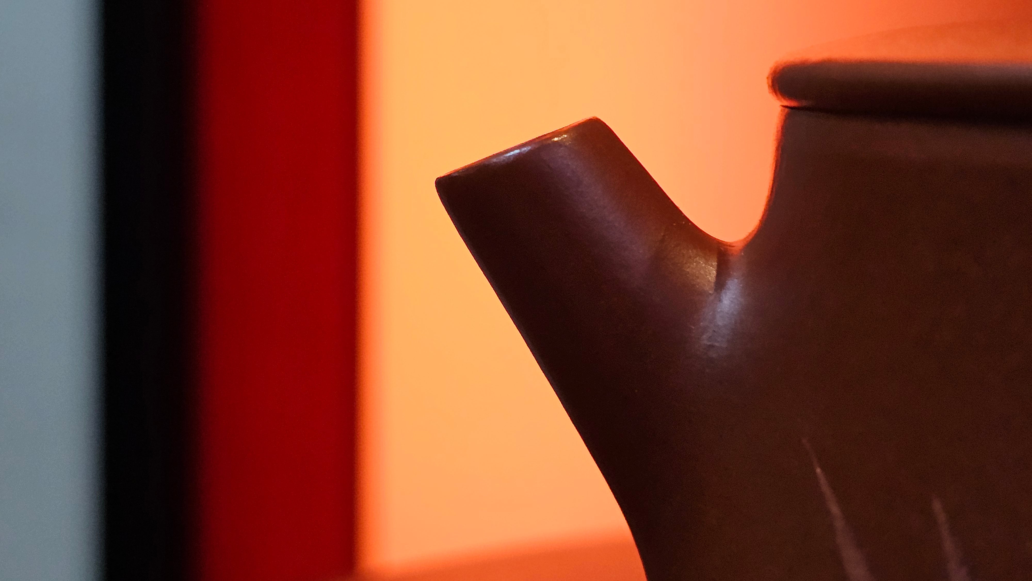 Yun Zhu 云柱 "Pillar of the Heavens", 140.3ml, Xiao Mei Yao Zhu Ni 小煤窑朱泥,  by our Collaborative Craftsman Wang Hui 王慧 ~ "劲竹凌风" and Bamboo Engraving by Craftsman Yi De Shu 一德书 ~ Congratulations to Mr B.H.S., 0015hrs 26th July 2025, Jakarta! Indonesia🇮🇩.