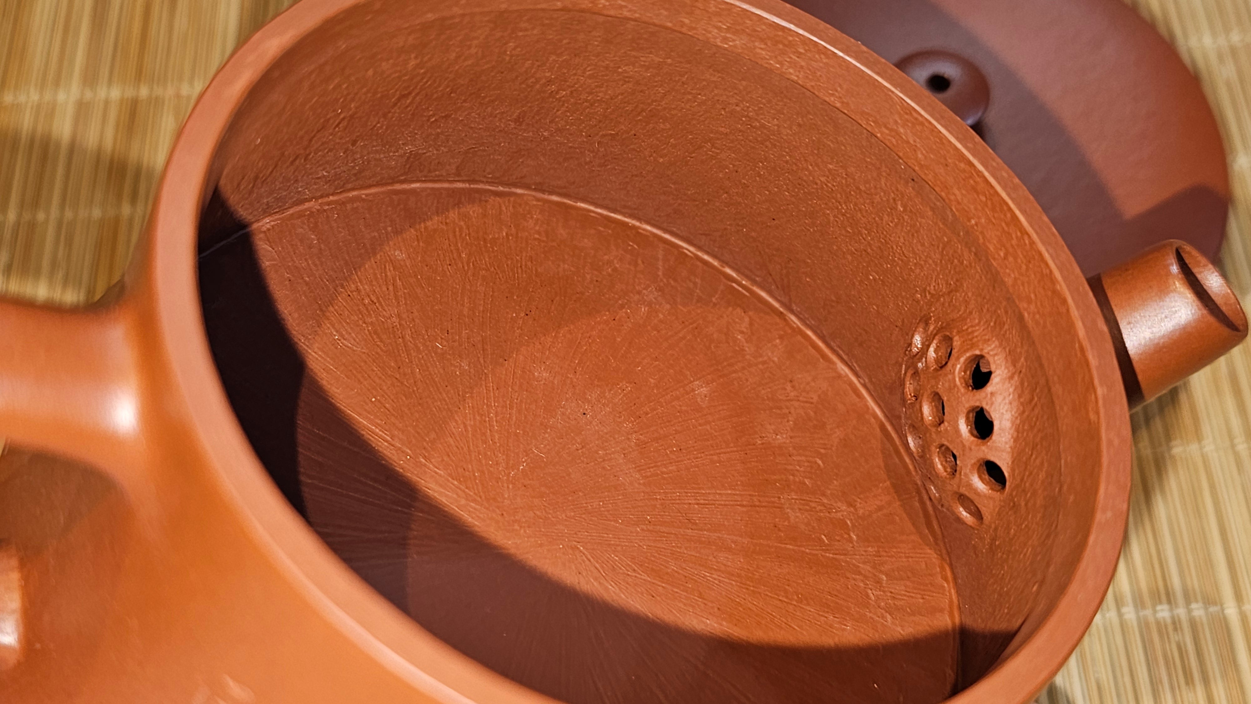 Yun Zhu 云柱 "Pillar of the Heavens", 140.3ml, Xiao Mei Yao Zhu Ni 小煤窑朱泥,  by our Collaborative Craftsman Wang Hui 王慧 ~ "劲竹凌风" and Bamboo Engraving by Craftsman Yi De Shu 一德书 ~ Congratulations to Mr B.H.S., 0015hrs 26th July 2025, Jakarta! Indonesia🇮🇩.