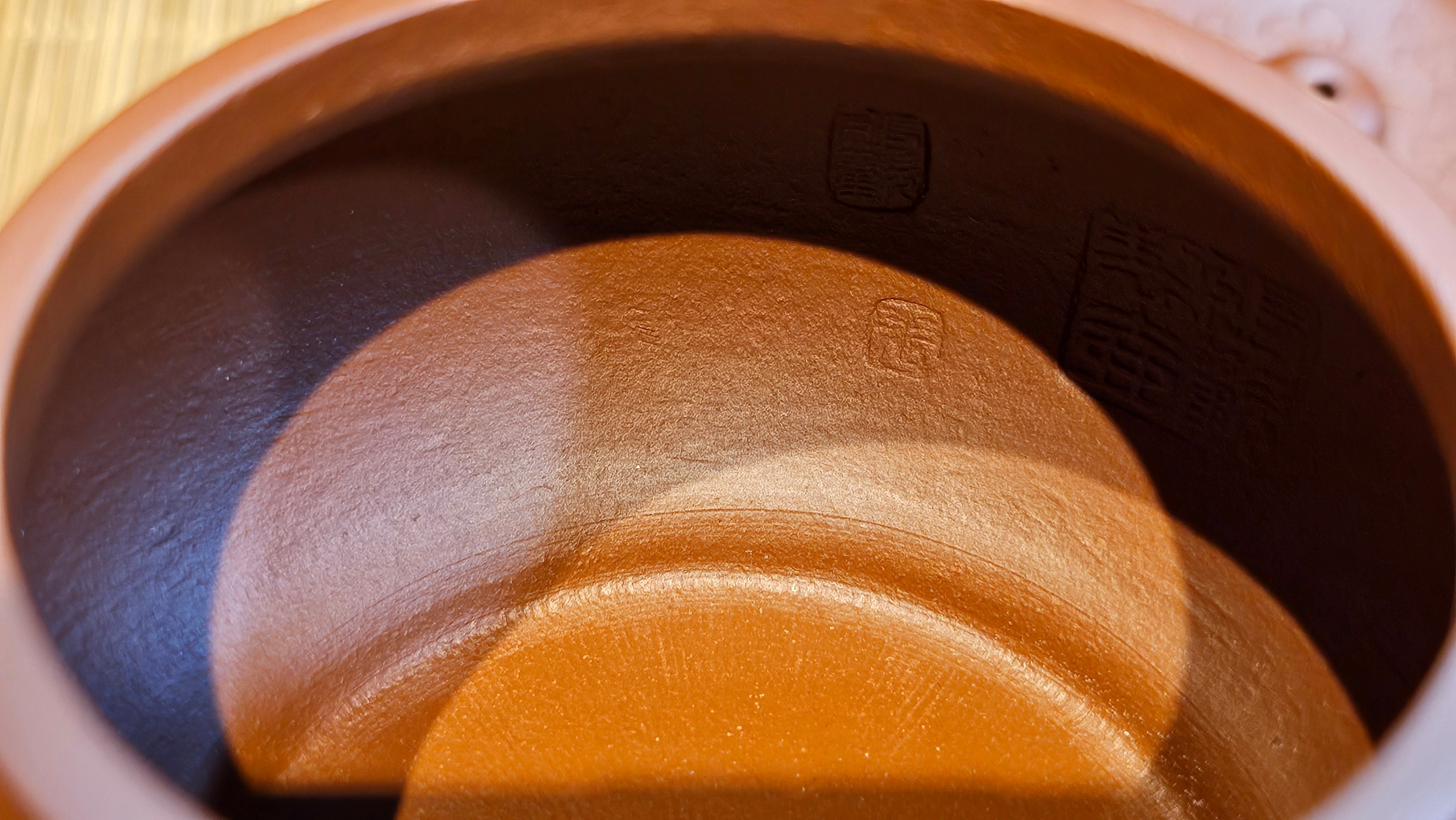 Qing Shi Gong Deng《清式宫灯》, 142.1ml, Xiao Hong Ni 小红泥, by our Craftsman Zhang Huan 张欢, Engraving by Craftsman Pe'eng Pe'eng 芃芃 ~ Congratulations to!Mr J.S., 1314hrs 18th July 2025, Chicago, IL!