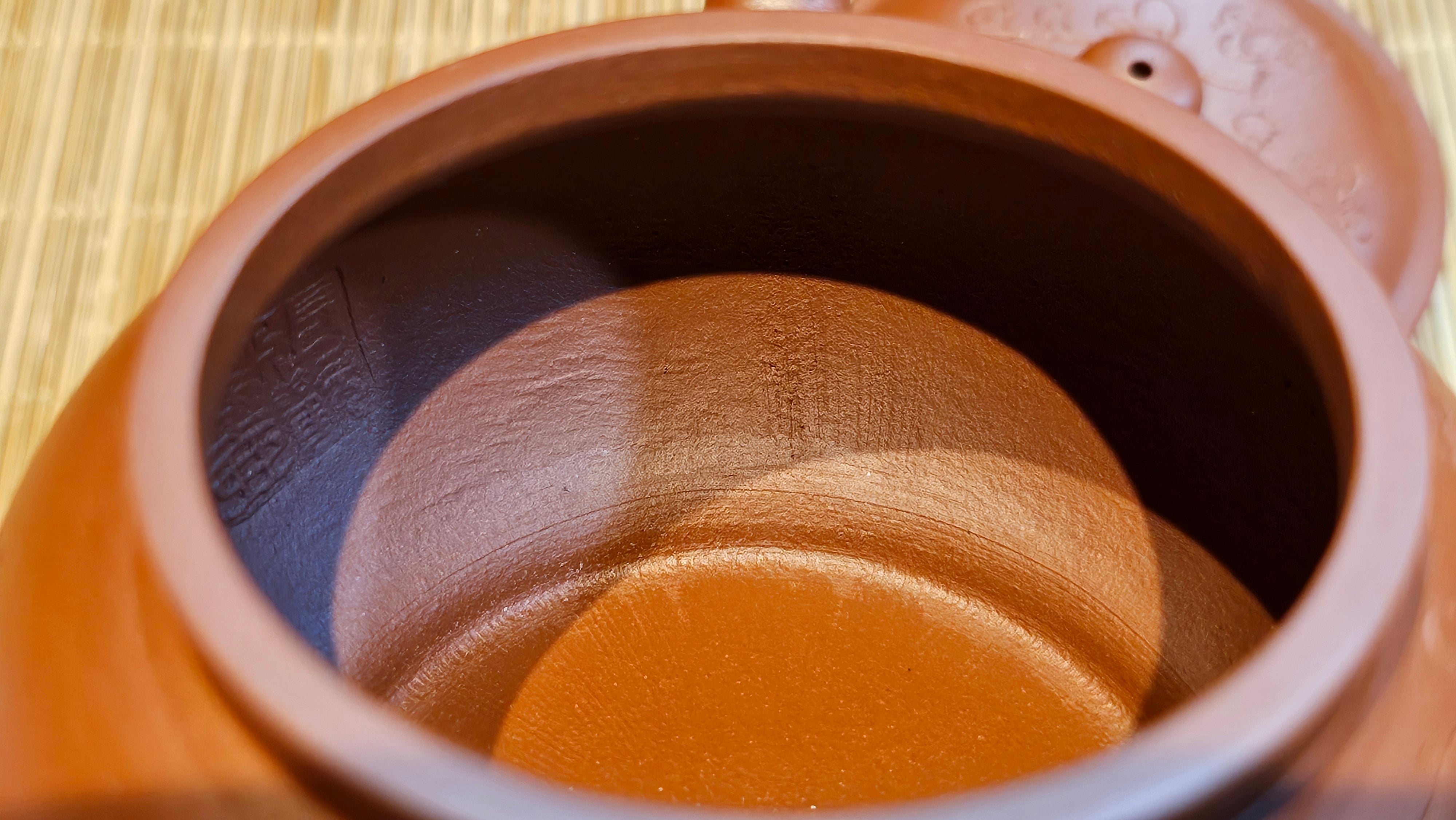 Qing Shi Gong Deng《清式宫灯》, 142.1ml, Xiao Hong Ni 小红泥, by our Craftsman Zhang Huan 张欢, Engraving by Craftsman Pe'eng Pe'eng 芃芃 ~ Congratulations to!Mr J.S., 1314hrs 18th July 2025, Chicago, IL!