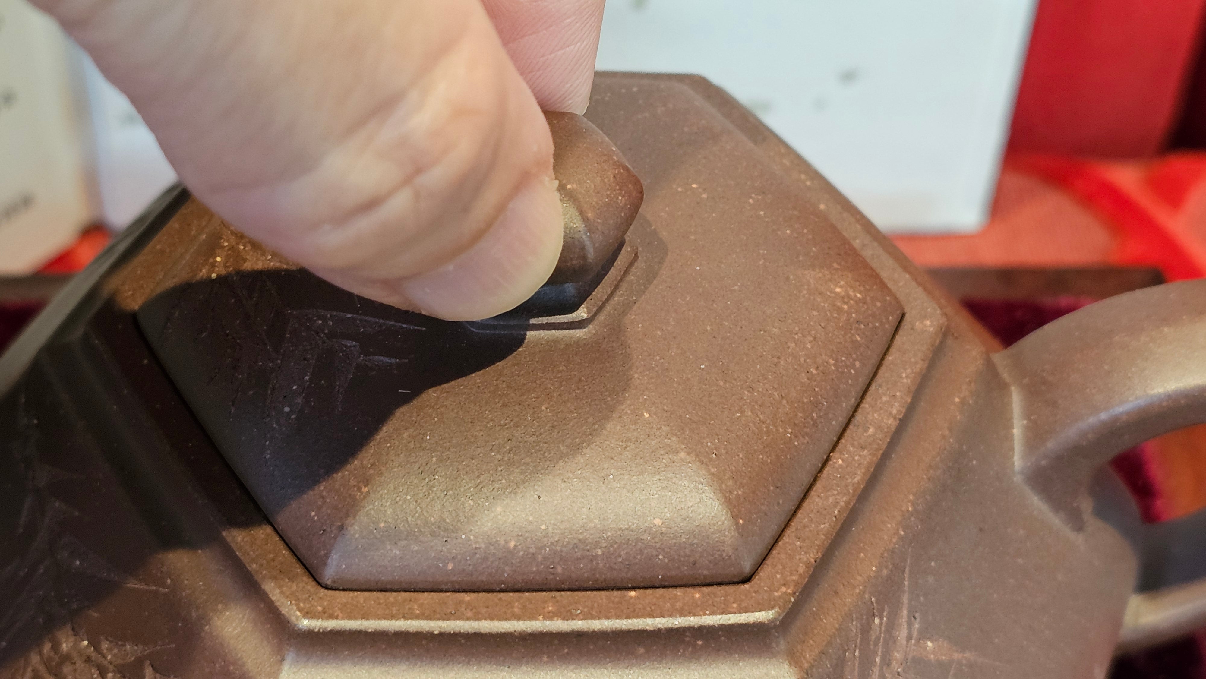 《六方半月》"Liu Fang Ban Yue", 289.3ml, "品茗却在香醇外，此是人生一味禅" and Bamboo engraving, Di Cao Qing Zi Ni 底槽青紫泥, by L2A Senior Consummate Artist Yuan Hui 袁辉 ~ Congratulations to Mr J.G., 0150hrs 20th July 2025! New South Wales, Australia🇦🇺!