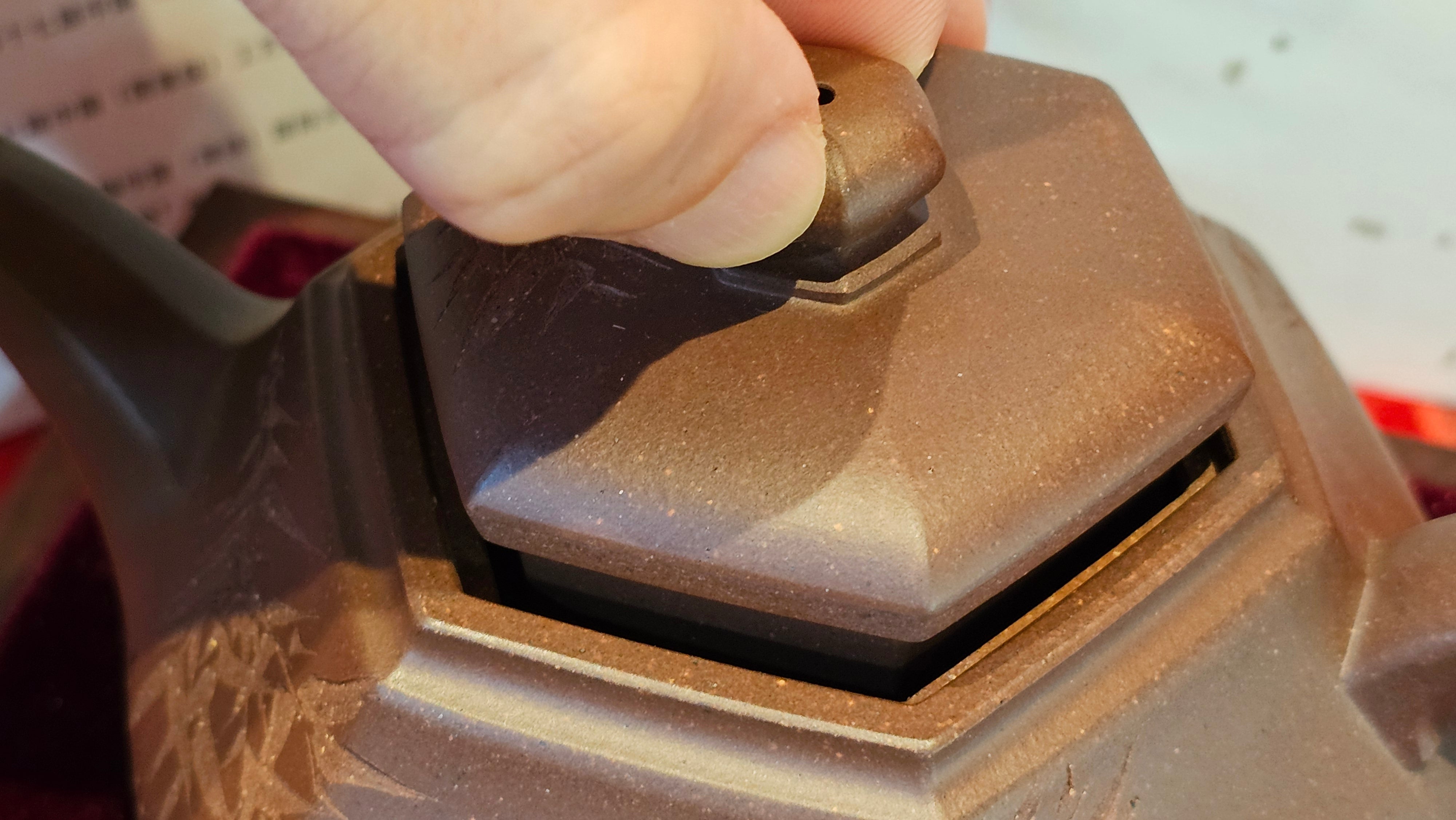 《六方半月》"Liu Fang Ban Yue", 289.3ml, "品茗却在香醇外，此是人生一味禅" and Bamboo engraving, Di Cao Qing Zi Ni 底槽青紫泥, by L2A Senior Consummate Artist Yuan Hui 袁辉 ~ Congratulations to Mr J.G., 0150hrs 20th July 2025! New South Wales, Australia🇦🇺!