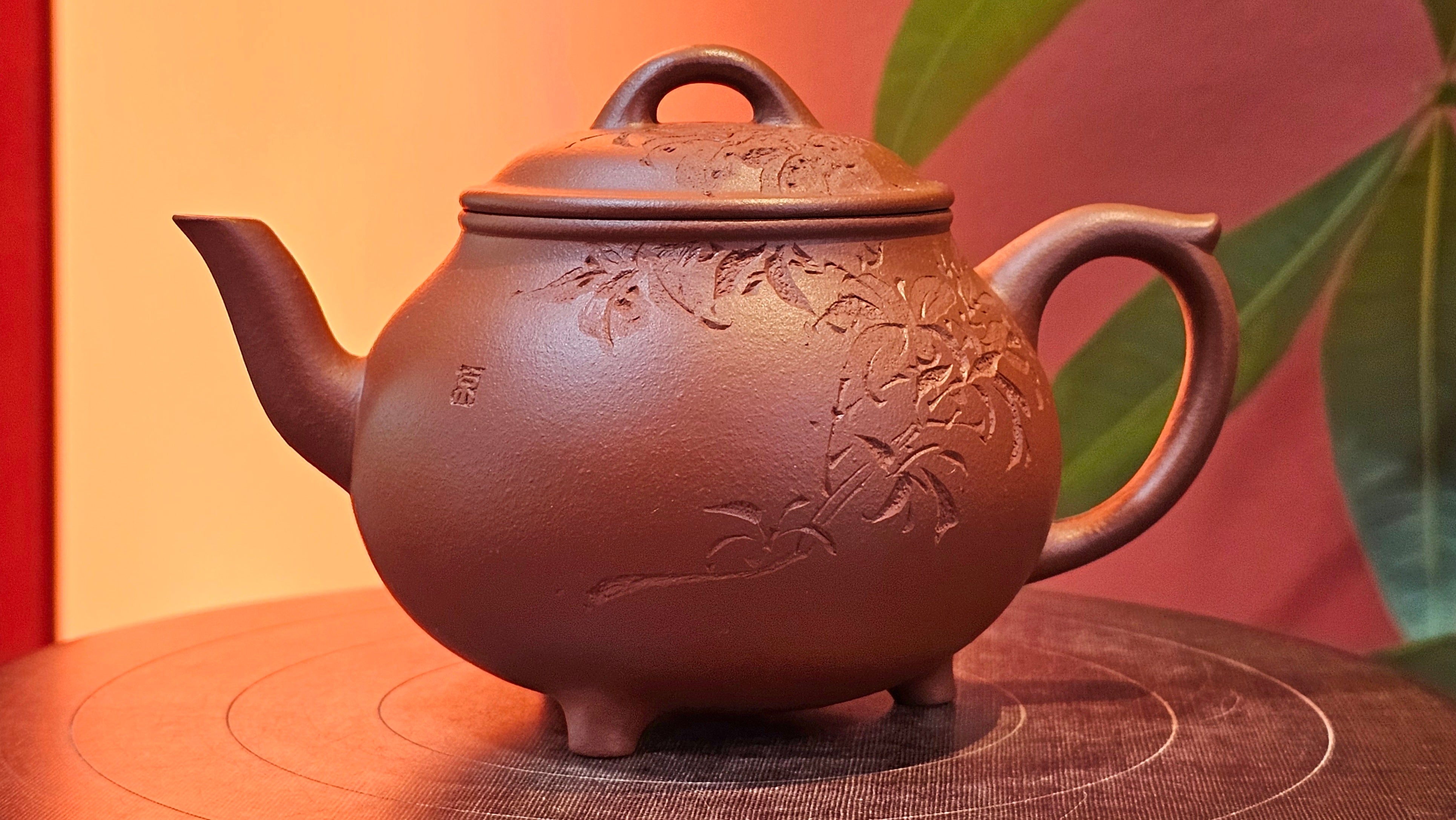 Meng Chen San Zu《孟臣三足》, 186.6ml, Xiao Hong Ni 小红泥, by our Craftsman Zhang Huan 张欢, Engraving by Craftsman Pe'eng Pe'eng 芃芃 ~ Congratulations!to Ms C.W., 1158hrs 20th July 2025, Sunnyvale, CA.