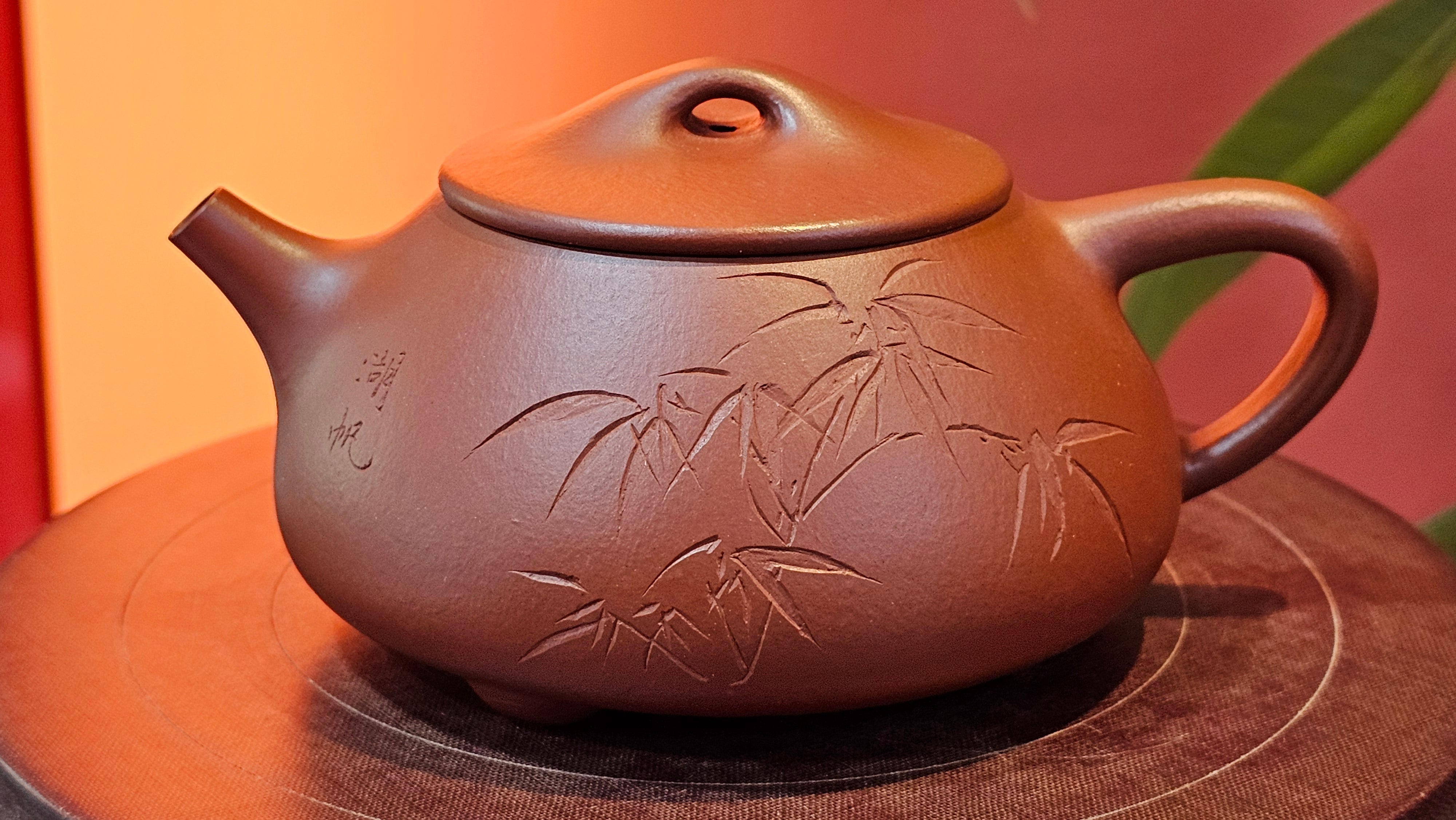 Jing Zhou Shi Piao 景舟石瓢, 280.7ml, Xiao Mei Yao Zhu Ni 小煤窑朱泥, by Craftsman Wang Xing 王兴, Engraving by Craftsman Yi De Shu 一德书 ~ !Congratulations to Mr J.R., 1306hrs 20th July 2025, Portland, OR!