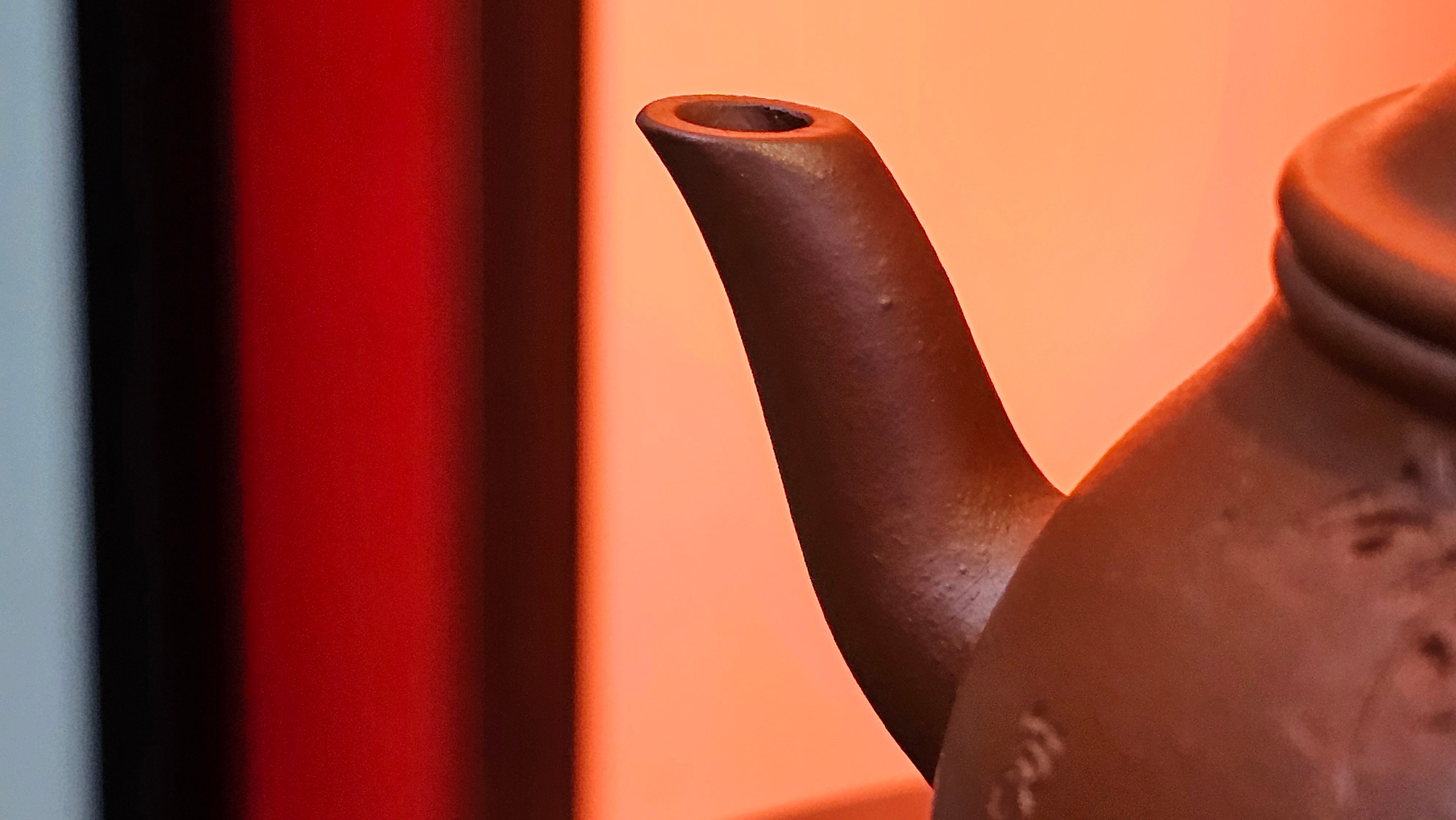 Meng Chen San Zu《孟臣三足》, 186.6ml, Xiao Hong Ni 小红泥, by our Craftsman Zhang Huan 张欢, Engraving by Craftsman Pe'eng Pe'eng 芃芃 ~ Congratulations!to Ms C.W., 1158hrs 20th July 2025, Sunnyvale, CA.