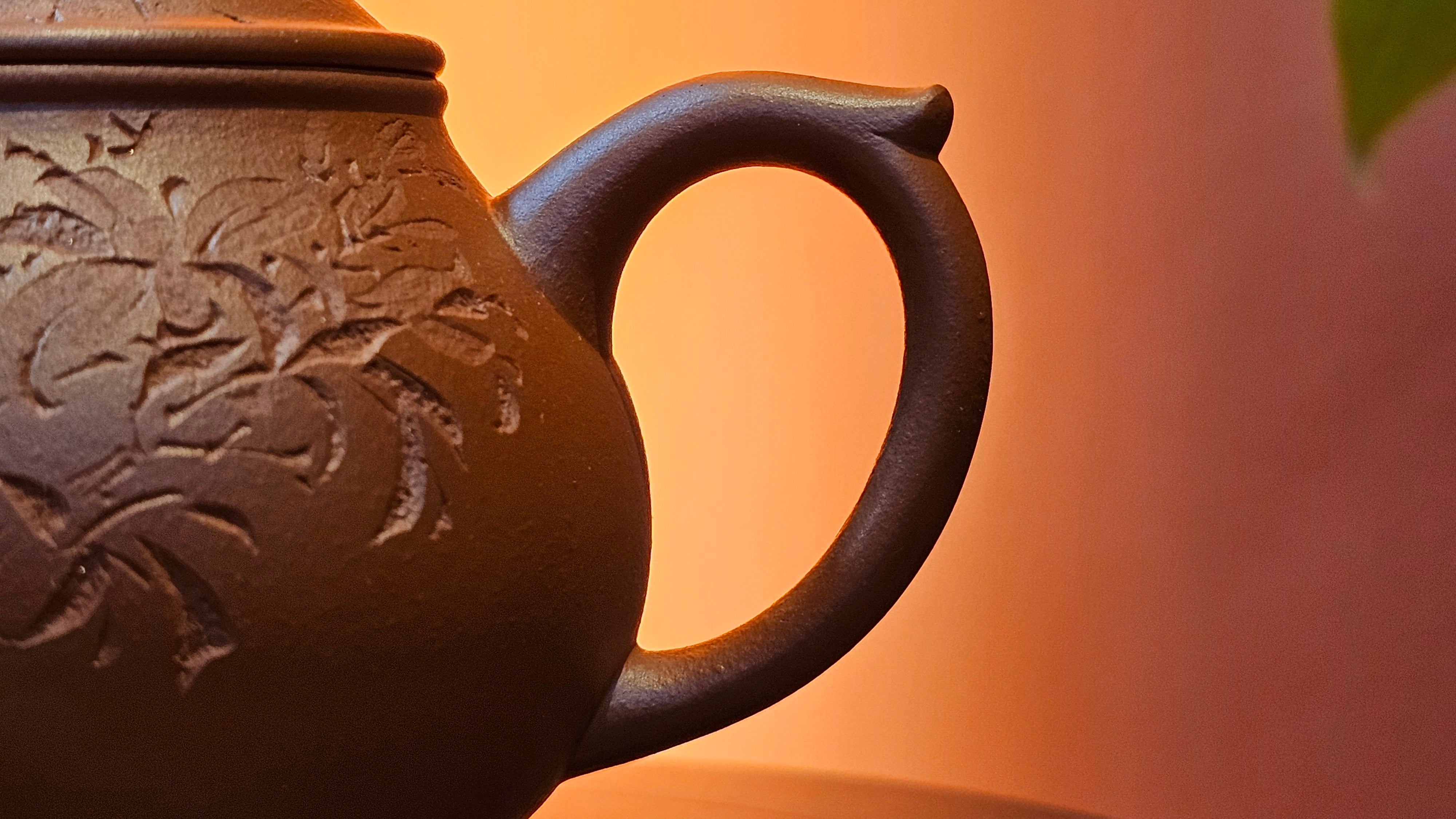 Meng Chen San Zu《孟臣三足》, 186.6ml, Xiao Hong Ni 小红泥, by our Craftsman Zhang Huan 张欢, Engraving by Craftsman Pe'eng Pe'eng 芃芃 ~ Congratulations!to Ms C.W., 1158hrs 20th July 2025, Sunnyvale, CA.