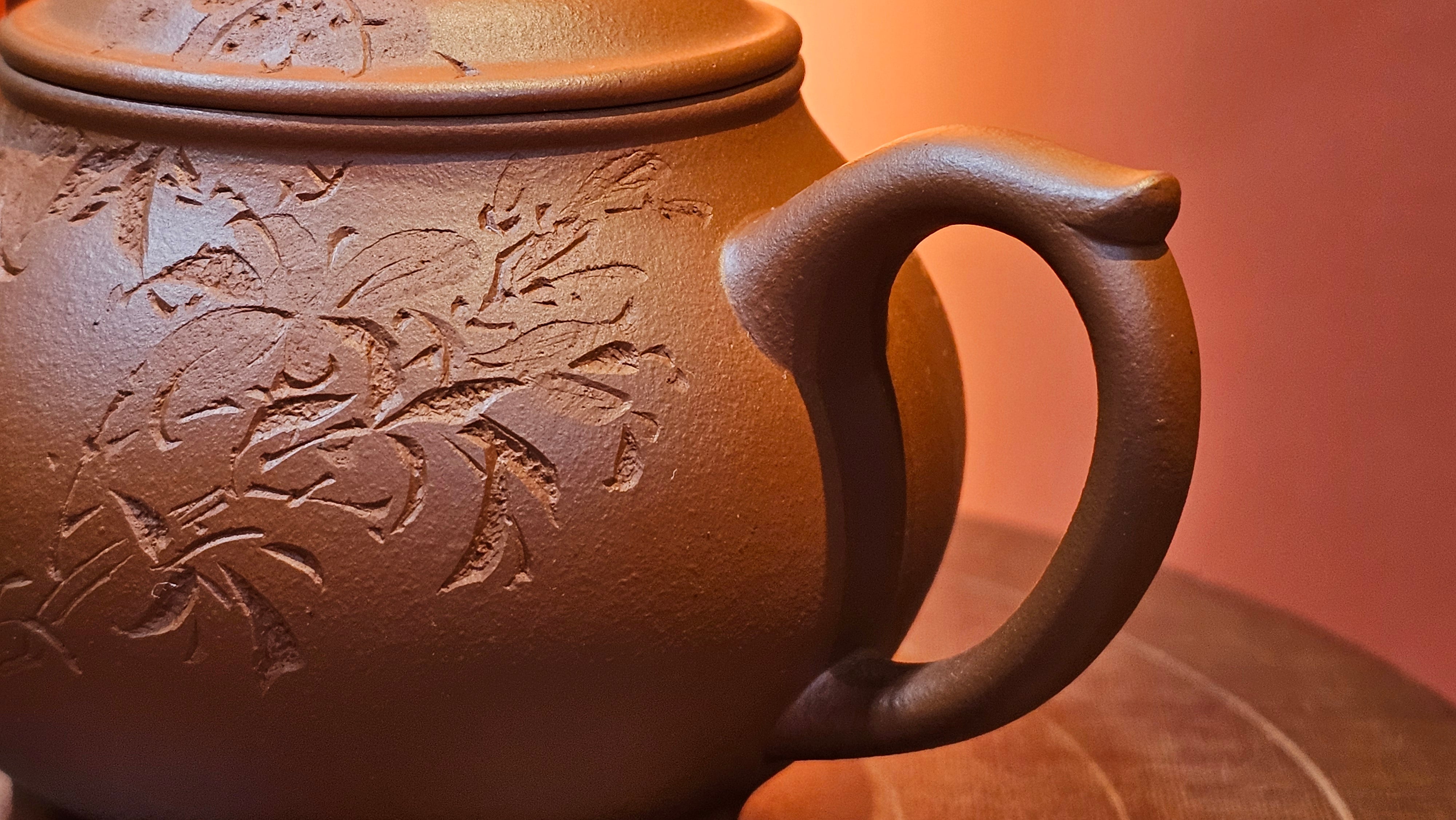 Meng Chen San Zu《孟臣三足》, 186.6ml, Xiao Hong Ni 小红泥, by our Craftsman Zhang Huan 张欢, Engraving by Craftsman Pe'eng Pe'eng 芃芃 ~ Congratulations!to Ms C.W., 1158hrs 20th July 2025, Sunnyvale, CA.