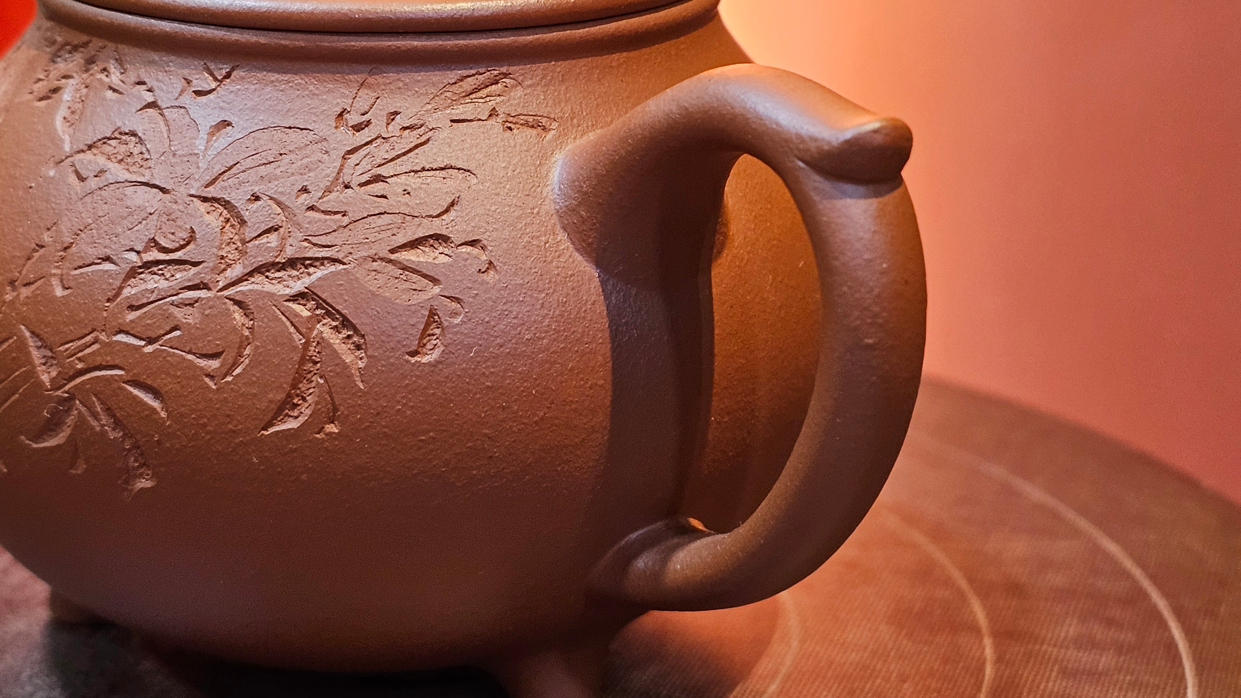 Meng Chen San Zu《孟臣三足》, 186.6ml, Xiao Hong Ni 小红泥, by our Craftsman Zhang Huan 张欢, Engraving by Craftsman Pe'eng Pe'eng 芃芃 ~ Congratulations!to Ms C.W., 1158hrs 20th July 2025, Sunnyvale, CA.