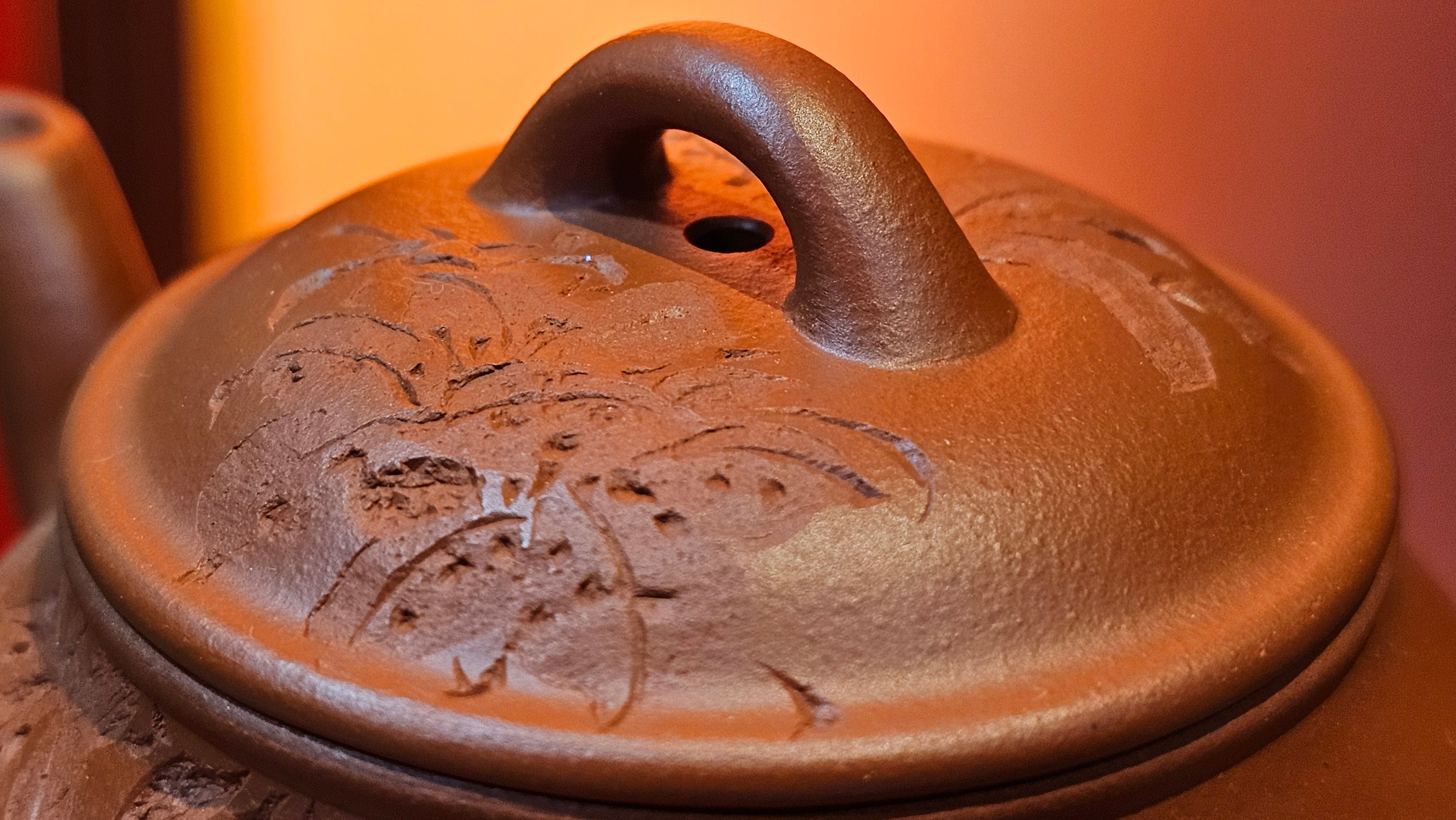 Meng Chen San Zu《孟臣三足》, 186.6ml, Xiao Hong Ni 小红泥, by our Craftsman Zhang Huan 张欢, Engraving by Craftsman Pe'eng Pe'eng 芃芃 ~ Congratulations!to Ms C.W., 1158hrs 20th July 2025, Sunnyvale, CA.