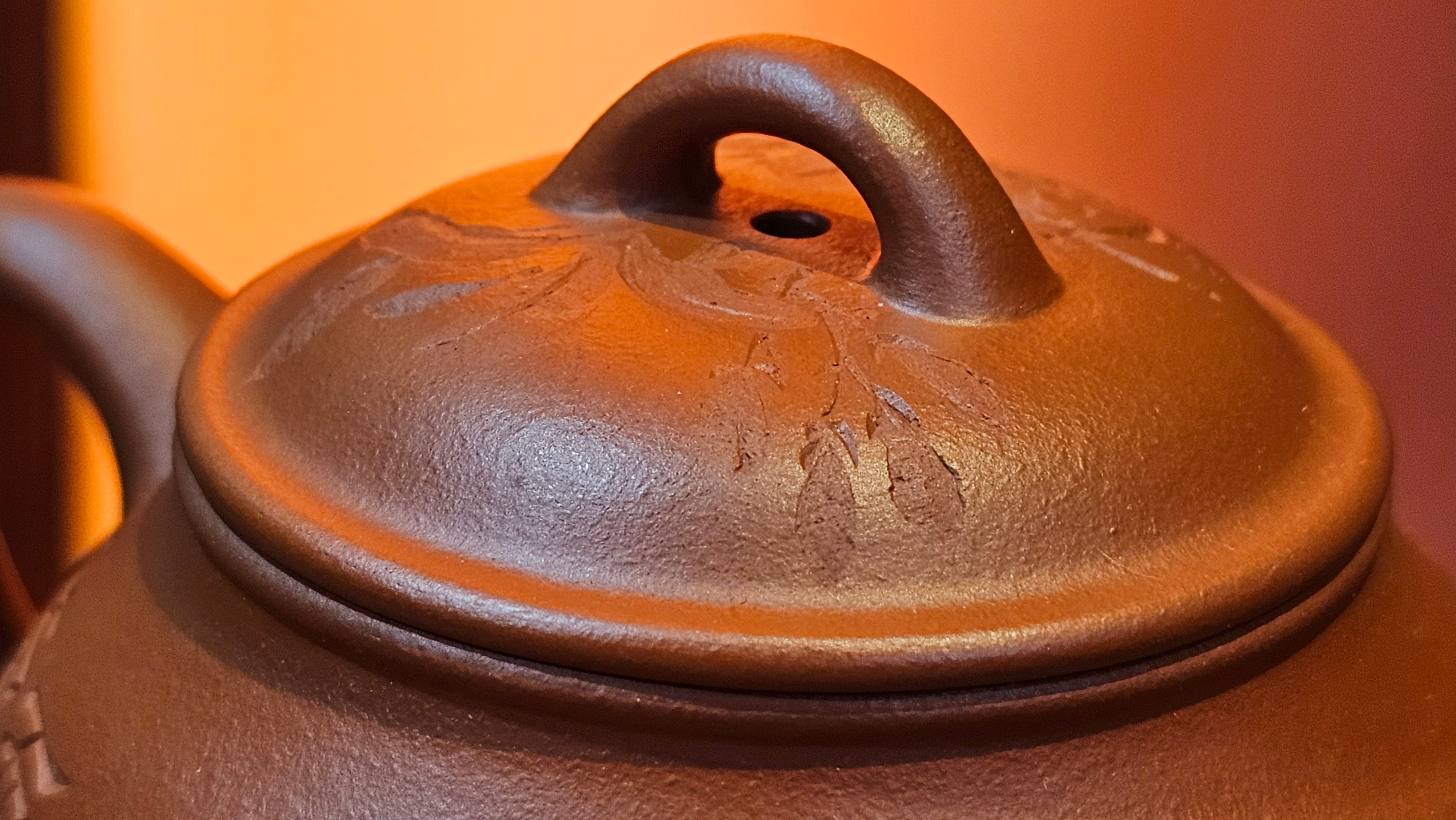 Meng Chen San Zu《孟臣三足》, 186.6ml, Xiao Hong Ni 小红泥, by our Craftsman Zhang Huan 张欢, Engraving by Craftsman Pe'eng Pe'eng 芃芃 ~ Congratulations!to Ms C.W., 1158hrs 20th July 2025, Sunnyvale, CA.