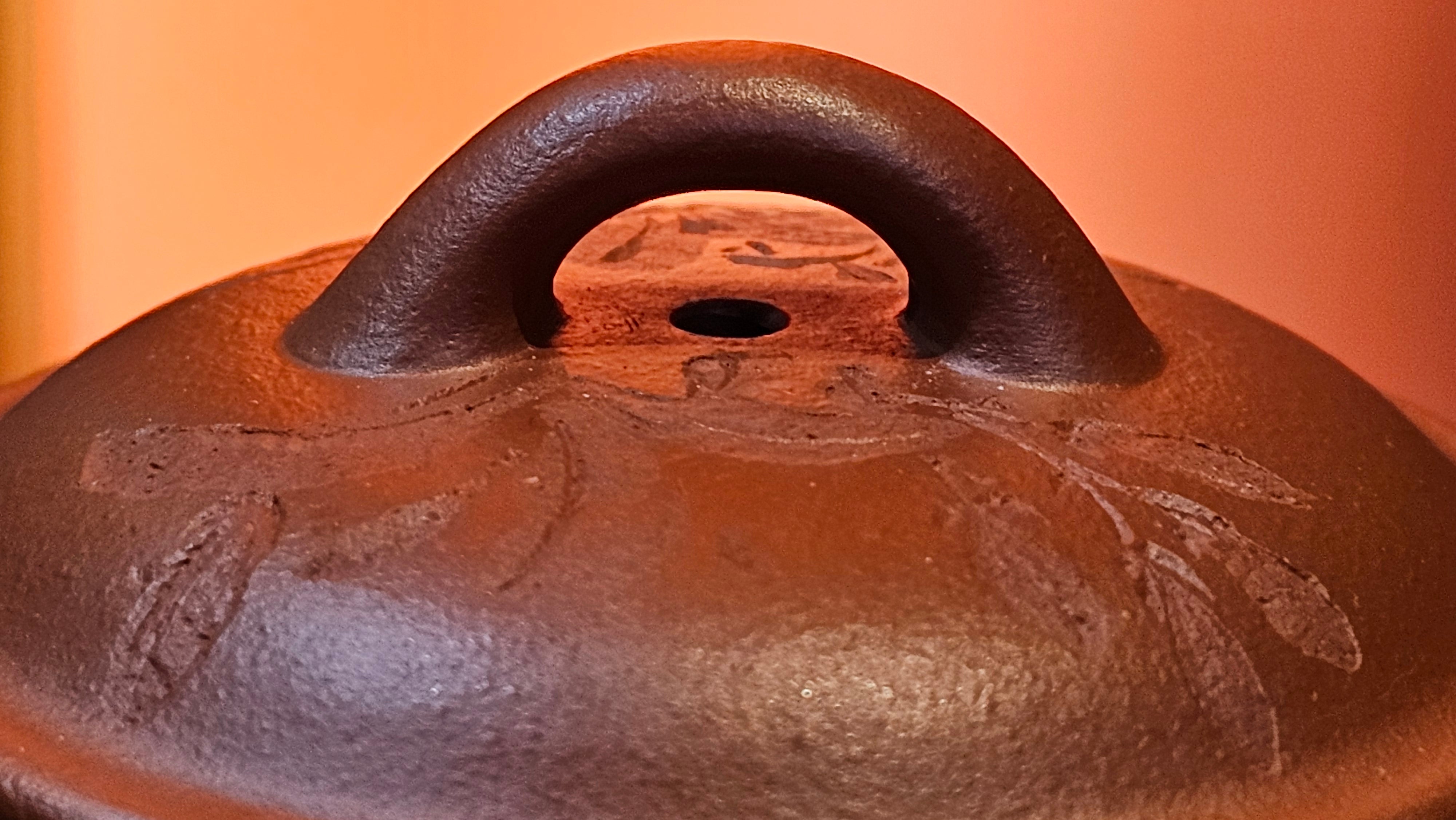 Meng Chen San Zu《孟臣三足》, 186.6ml, Xiao Hong Ni 小红泥, by our Craftsman Zhang Huan 张欢, Engraving by Craftsman Pe'eng Pe'eng 芃芃 ~ Congratulations!to Ms C.W., 1158hrs 20th July 2025, Sunnyvale, CA.