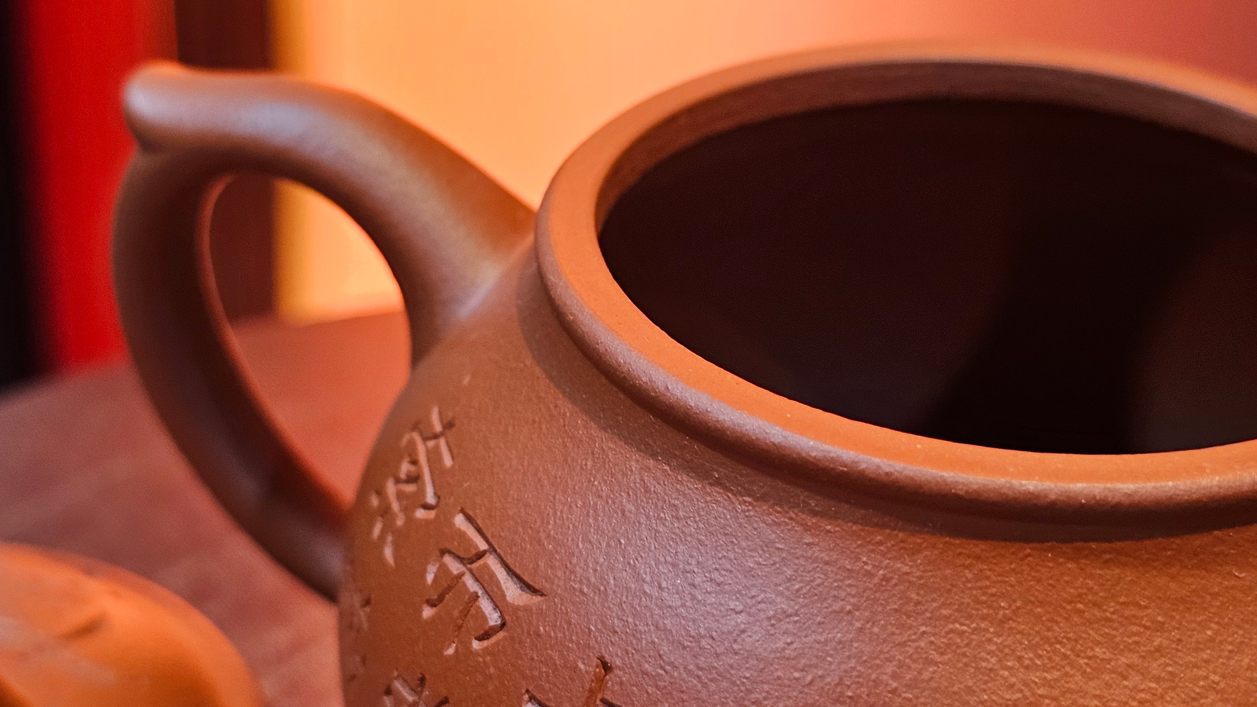 Meng Chen San Zu《孟臣三足》, 186.6ml, Xiao Hong Ni 小红泥, by our Craftsman Zhang Huan 张欢, Engraving by Craftsman Pe'eng Pe'eng 芃芃 ~ Congratulations!to Ms C.W., 1158hrs 20th July 2025, Sunnyvale, CA.