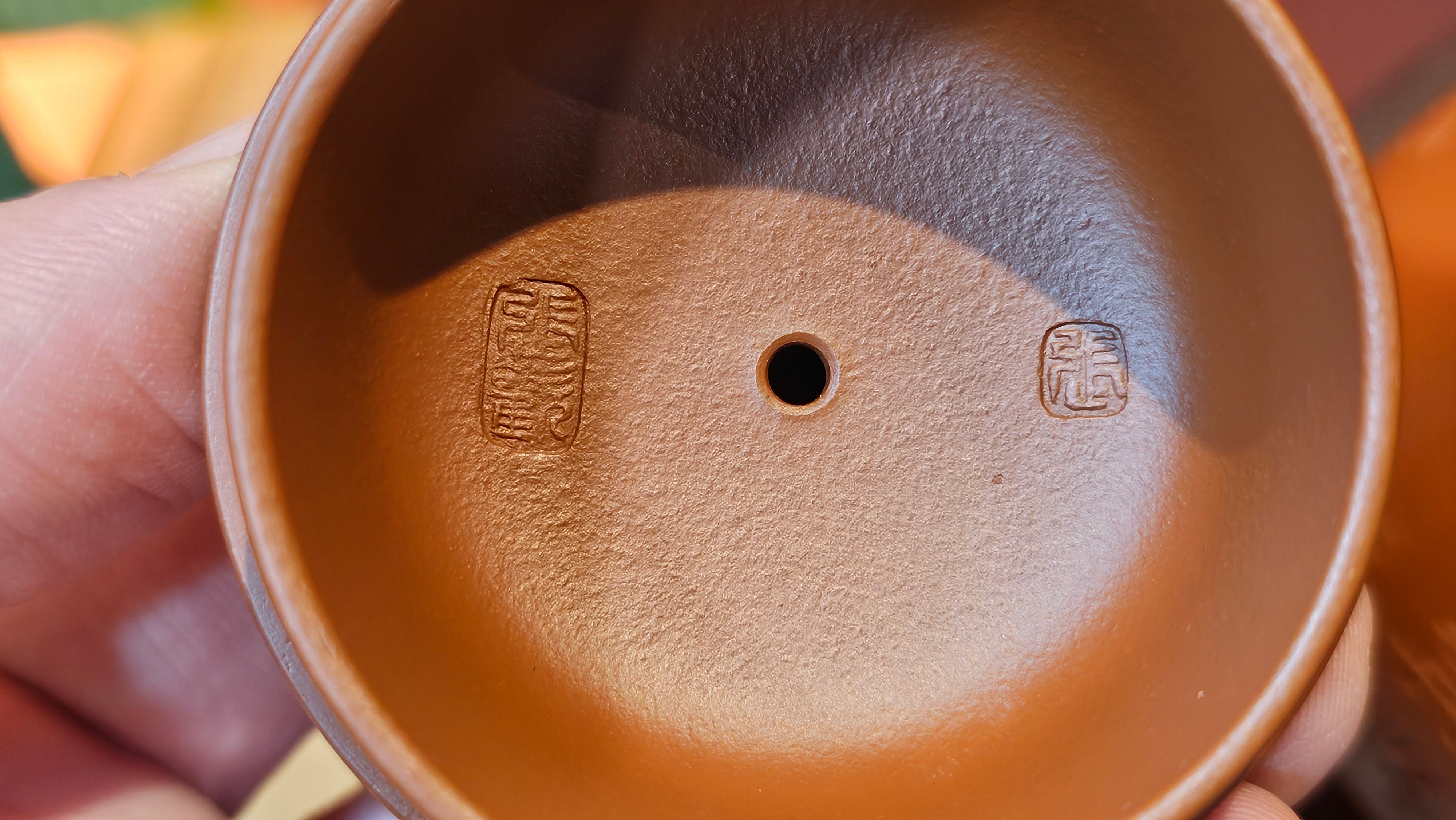 Meng Chen San Zu《孟臣三足》, 186.6ml, Xiao Hong Ni 小红泥, by our Craftsman Zhang Huan 张欢, Engraving by Craftsman Pe'eng Pe'eng 芃芃 ~ Congratulations!to Ms C.W., 1158hrs 20th July 2025, Sunnyvale, CA.