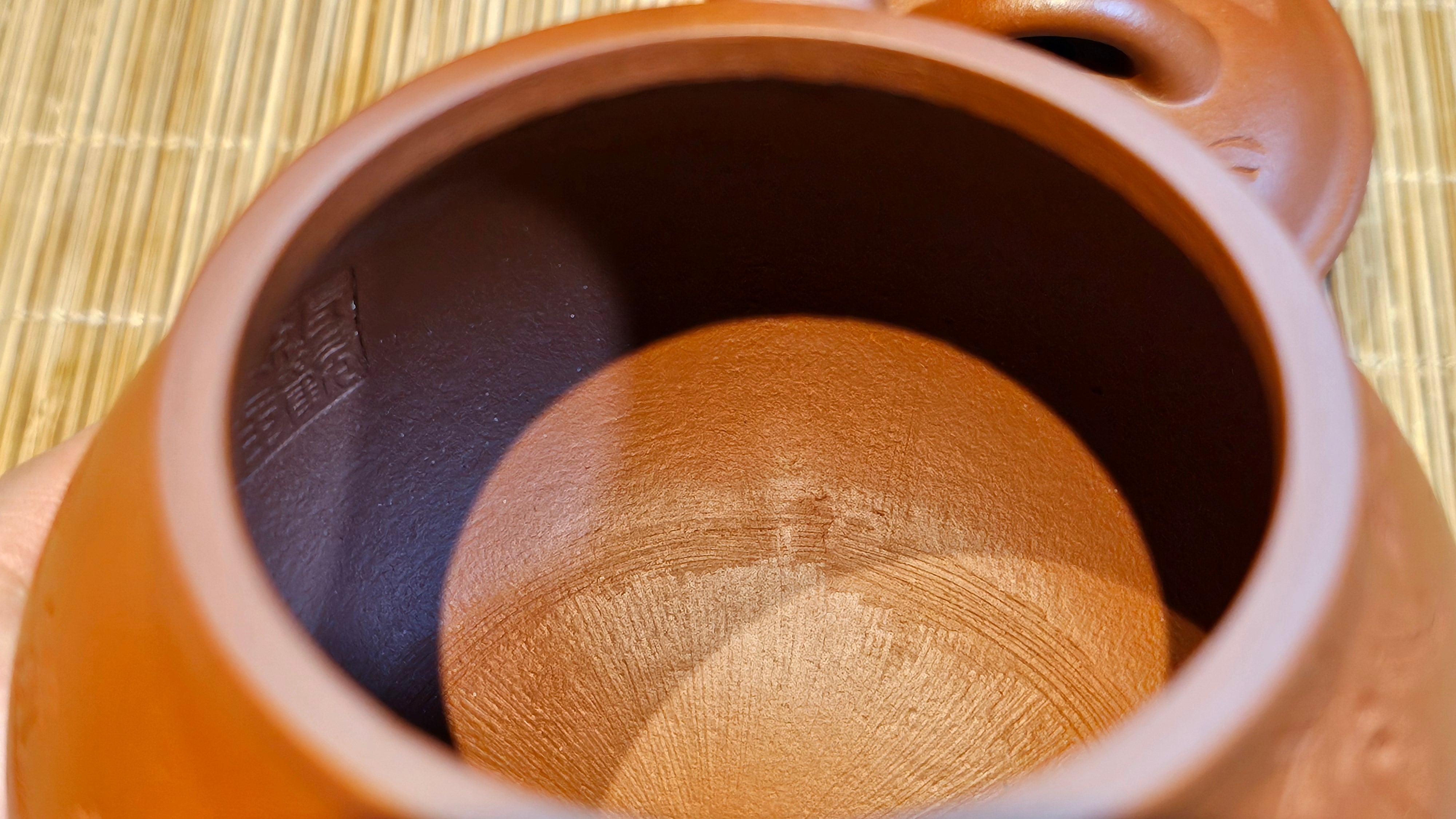 Meng Chen San Zu《孟臣三足》, 186.6ml, Xiao Hong Ni 小红泥, by our Craftsman Zhang Huan 张欢, Engraving by Craftsman Pe'eng Pe'eng 芃芃 ~ Congratulations!to Ms C.W., 1158hrs 20th July 2025, Sunnyvale, CA.