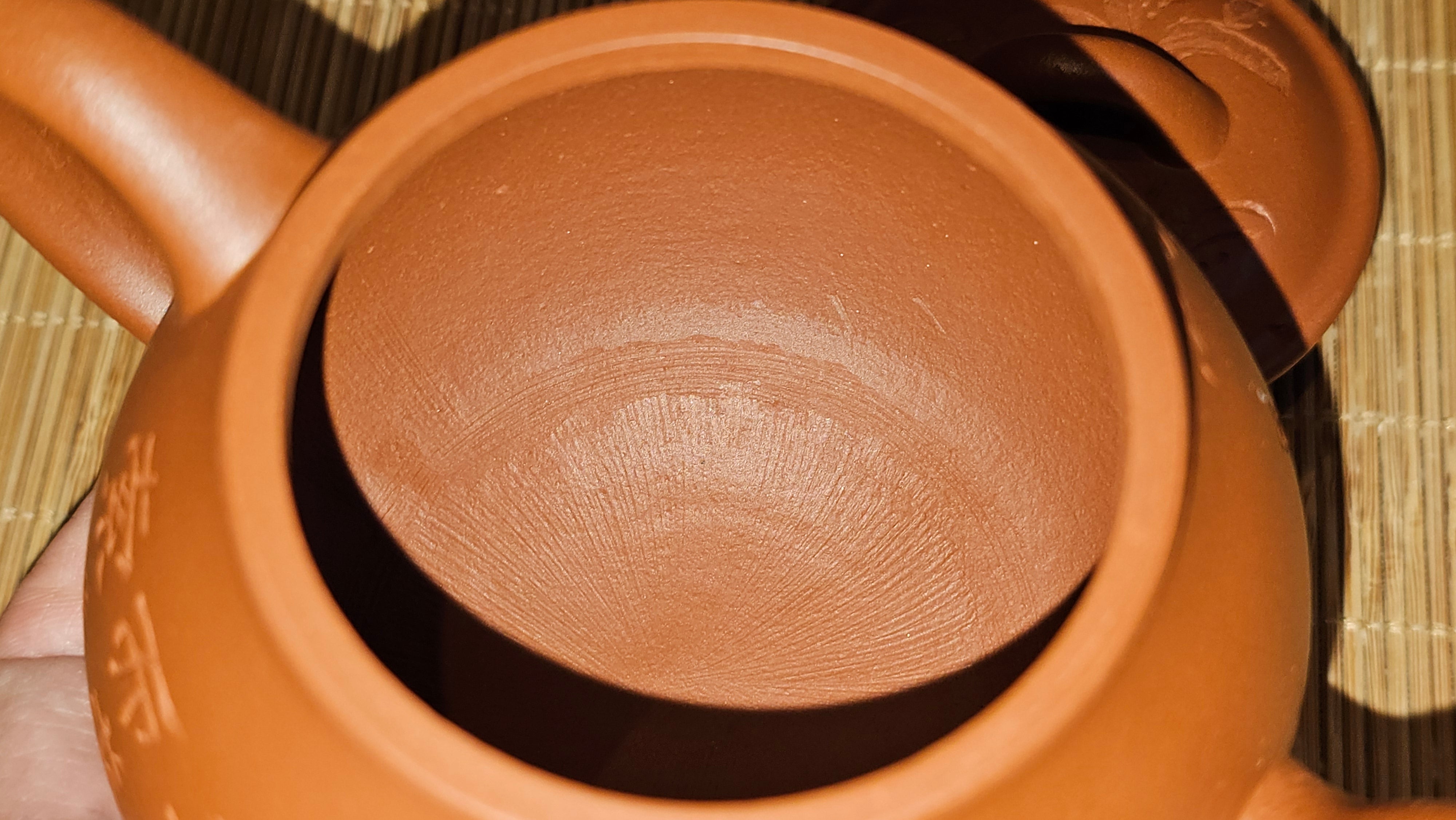 Meng Chen San Zu《孟臣三足》, 186.6ml, Xiao Hong Ni 小红泥, by our Craftsman Zhang Huan 张欢, Engraving by Craftsman Pe'eng Pe'eng 芃芃 ~ Congratulations!to Ms C.W., 1158hrs 20th July 2025, Sunnyvale, CA.