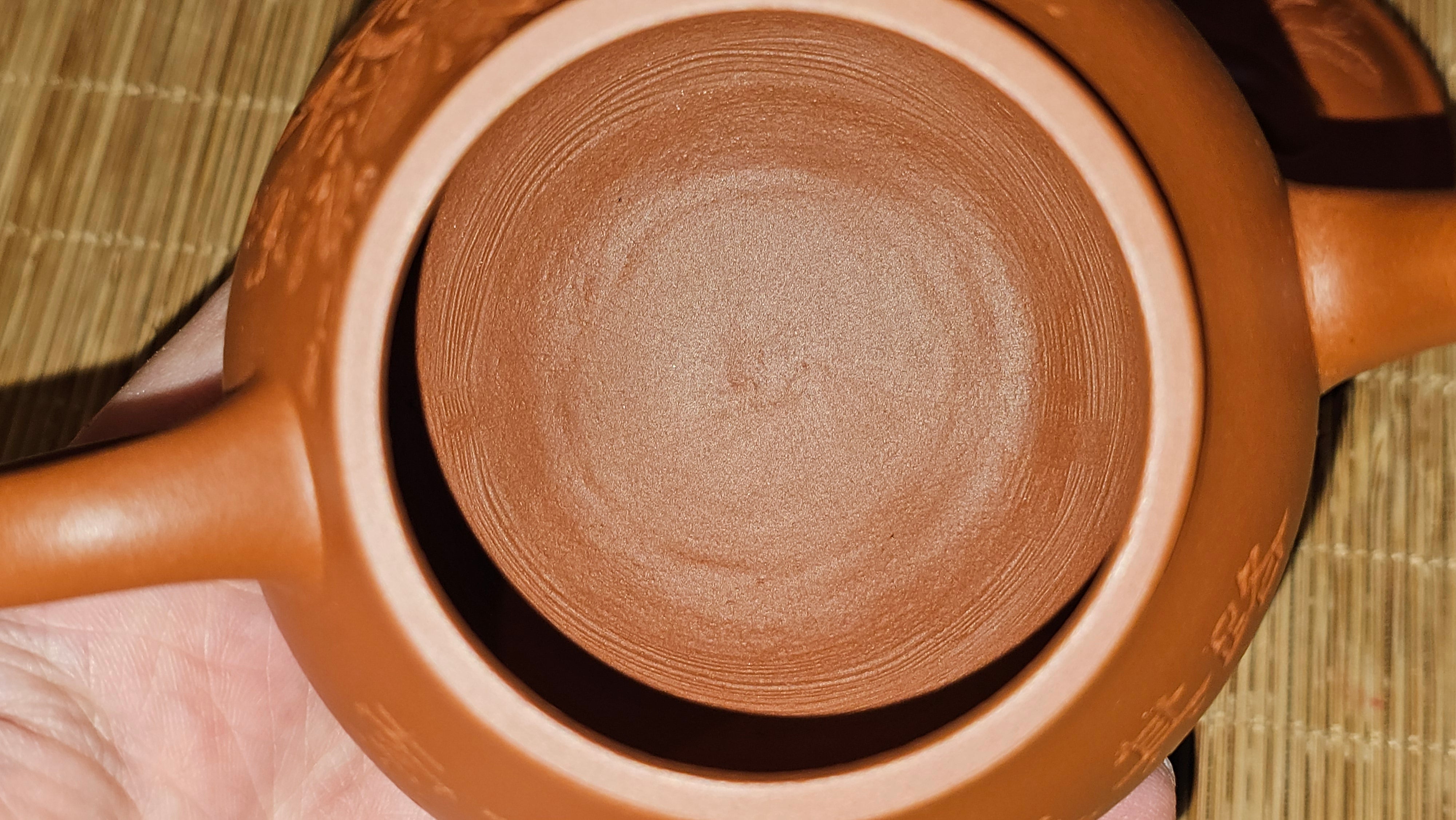 Meng Chen San Zu《孟臣三足》, 186.6ml, Xiao Hong Ni 小红泥, by our Craftsman Zhang Huan 张欢, Engraving by Craftsman Pe'eng Pe'eng 芃芃 ~ Congratulations!to Ms C.W., 1158hrs 20th July 2025, Sunnyvale, CA.