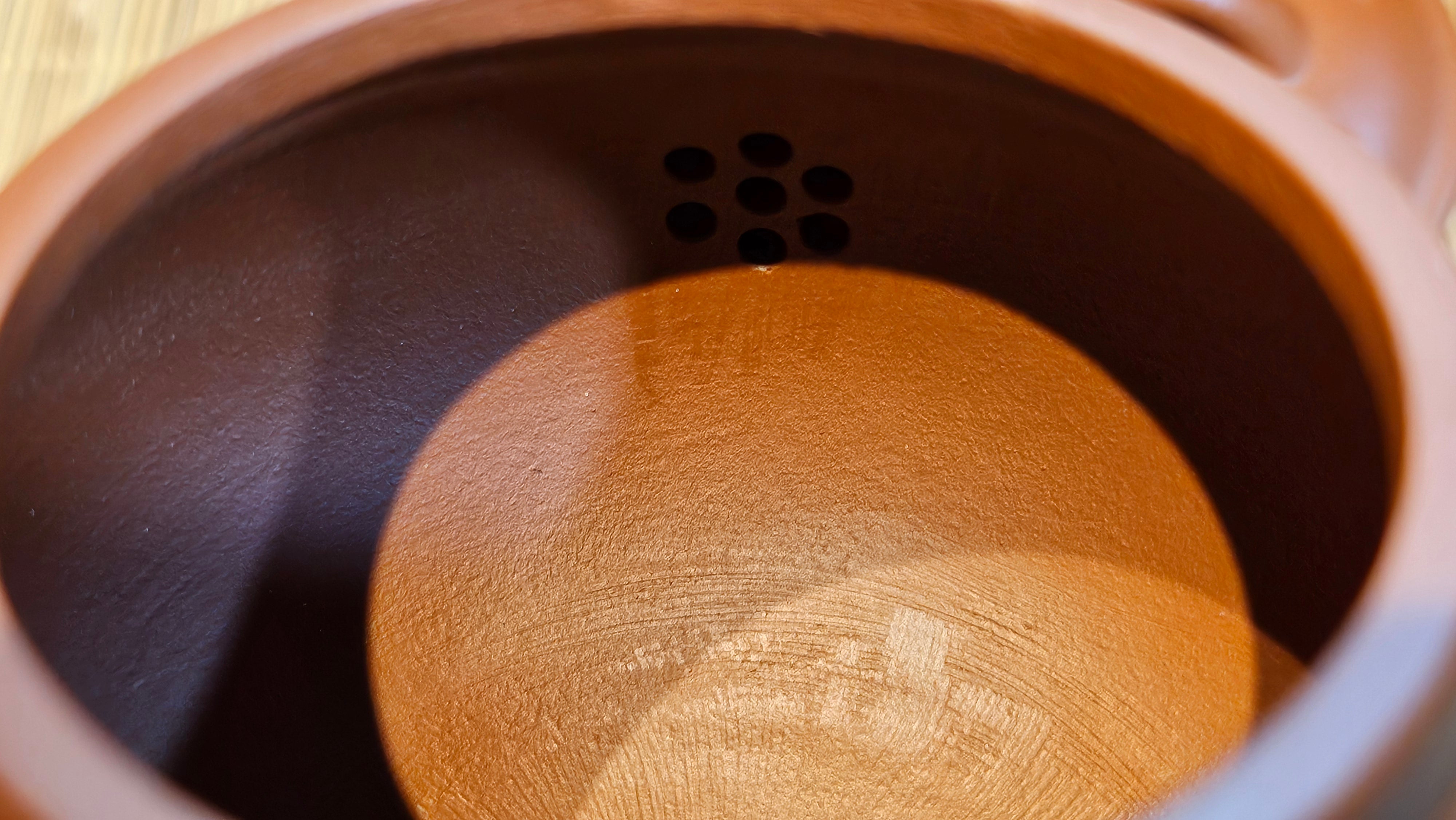 Meng Chen San Zu《孟臣三足》, 186.6ml, Xiao Hong Ni 小红泥, by our Craftsman Zhang Huan 张欢, Engraving by Craftsman Pe'eng Pe'eng 芃芃 ~ Congratulations!to Ms C.W., 1158hrs 20th July 2025, Sunnyvale, CA.