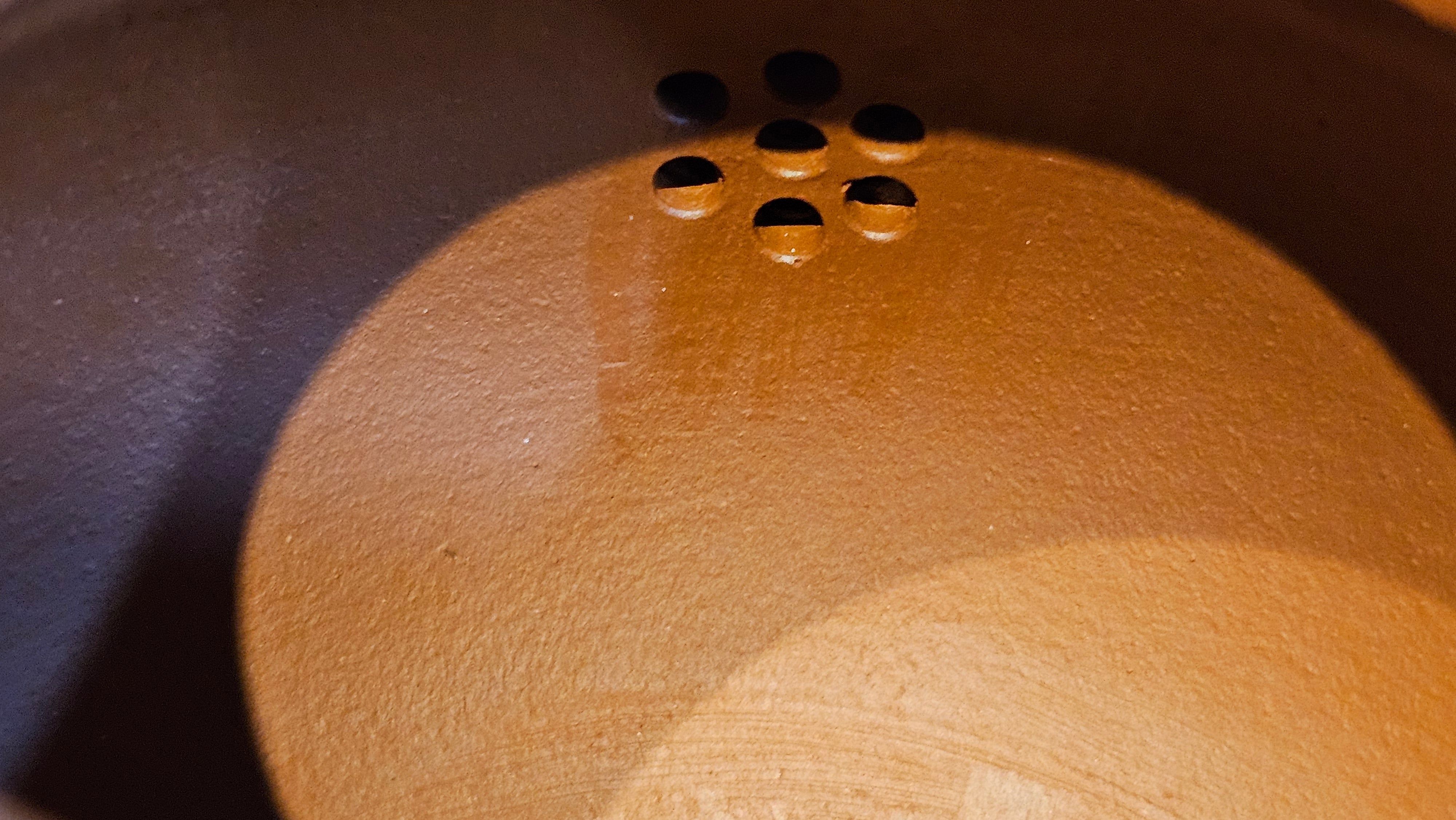 Meng Chen San Zu《孟臣三足》, 186.6ml, Xiao Hong Ni 小红泥, by our Craftsman Zhang Huan 张欢, Engraving by Craftsman Pe'eng Pe'eng 芃芃 ~ Congratulations!to Ms C.W., 1158hrs 20th July 2025, Sunnyvale, CA.