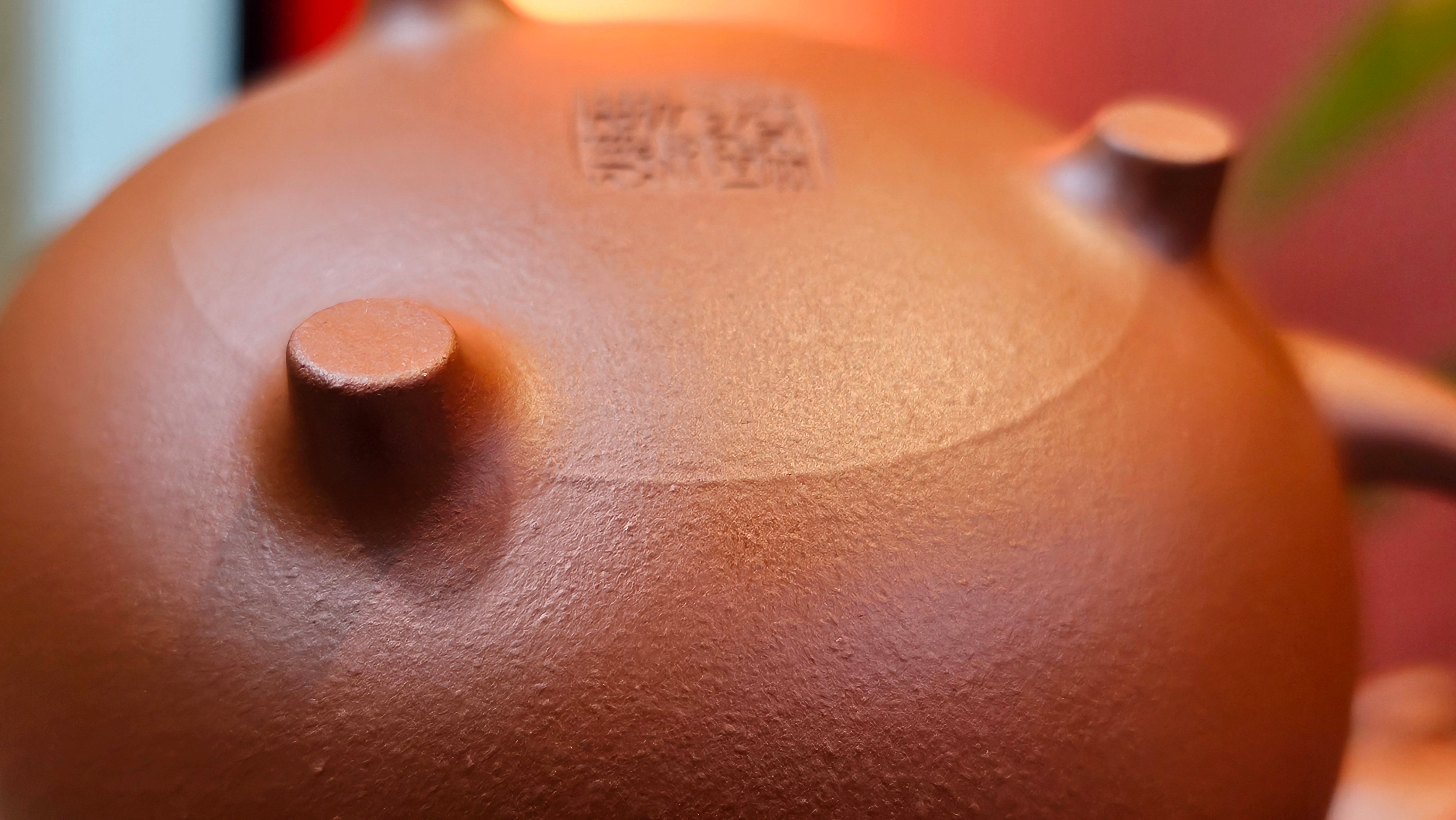 Meng Chen San Zu《孟臣三足》, 186.6ml, Xiao Hong Ni 小红泥, by our Craftsman Zhang Huan 张欢, Engraving by Craftsman Pe'eng Pe'eng 芃芃 ~ Congratulations!to Ms C.W., 1158hrs 20th July 2025, Sunnyvale, CA.