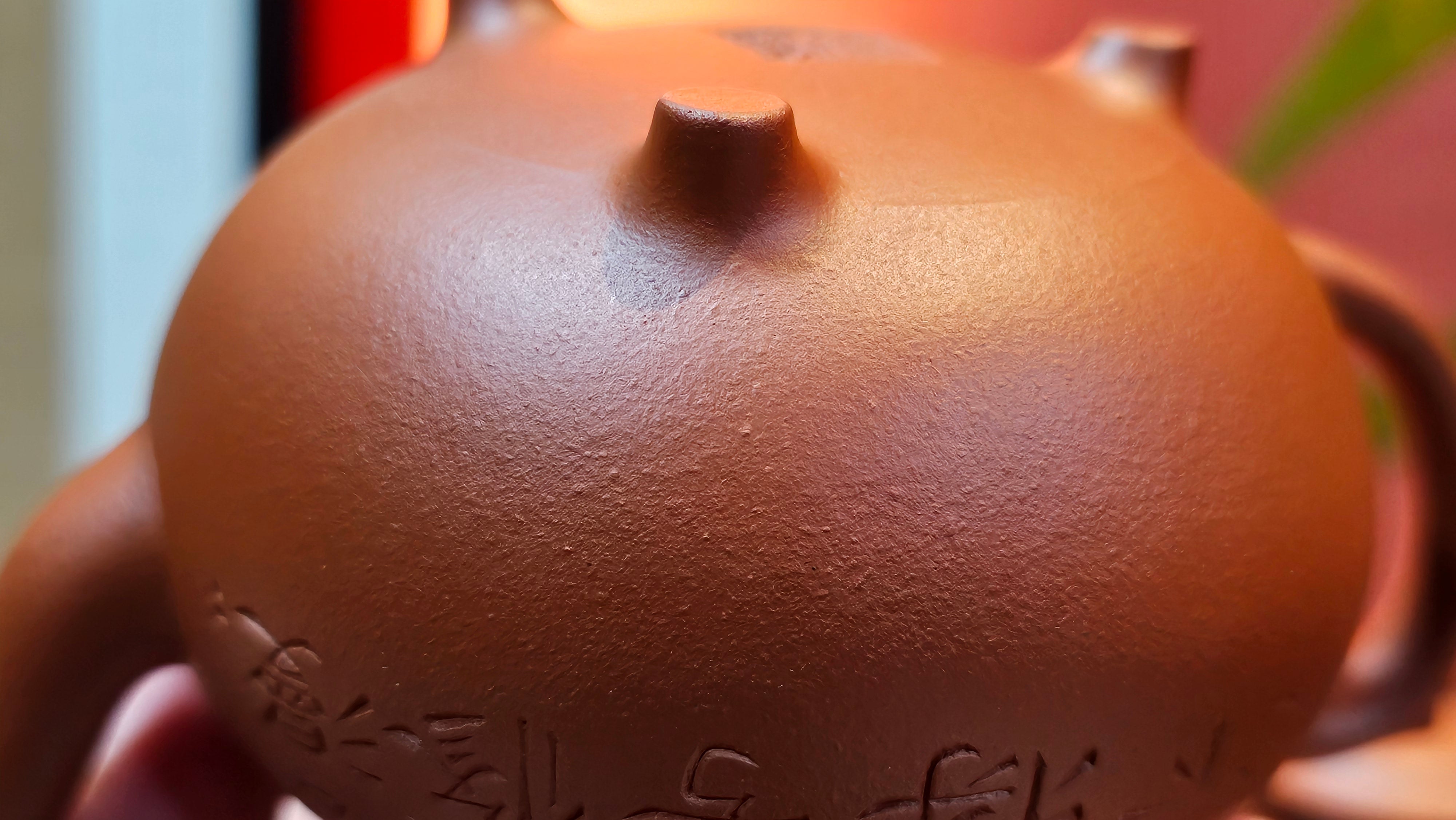 Meng Chen San Zu《孟臣三足》, 186.6ml, Xiao Hong Ni 小红泥, by our Craftsman Zhang Huan 张欢, Engraving by Craftsman Pe'eng Pe'eng 芃芃 ~ Congratulations!to Ms C.W., 1158hrs 20th July 2025, Sunnyvale, CA.