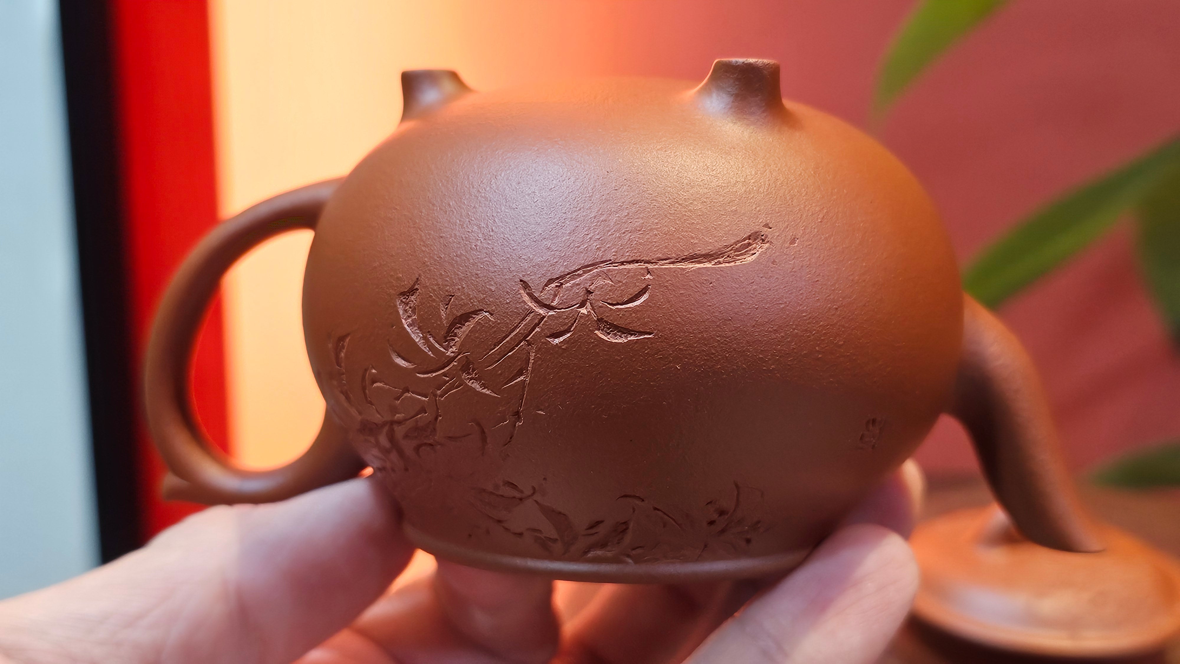 Meng Chen San Zu《孟臣三足》, 186.6ml, Xiao Hong Ni 小红泥, by our Craftsman Zhang Huan 张欢, Engraving by Craftsman Pe'eng Pe'eng 芃芃 ~ Congratulations!to Ms C.W., 1158hrs 20th July 2025, Sunnyvale, CA.